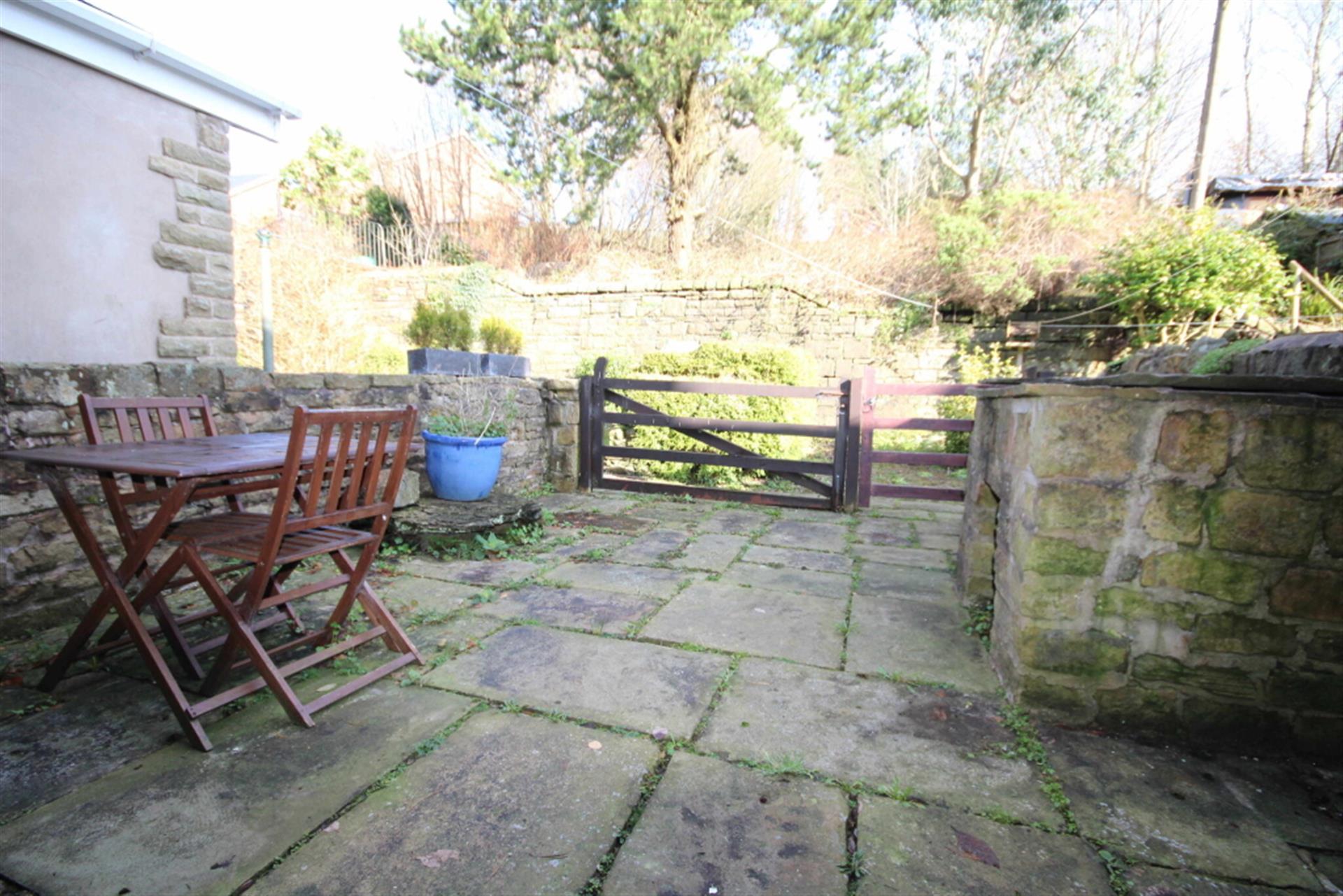 2 bedroom cottage house To Let in Bromley Cross, Bolton, Lancs, . - Yard.