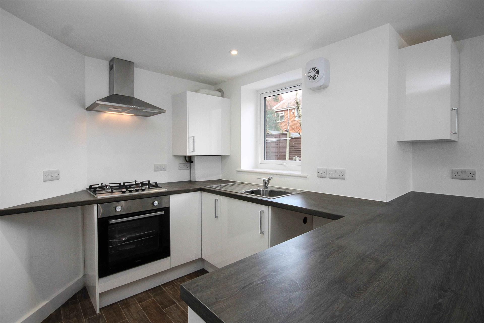 3 bedroom apartment flat / apartment To Let in Toppings Green, Bromley Cross, Bolton - Kitchen.