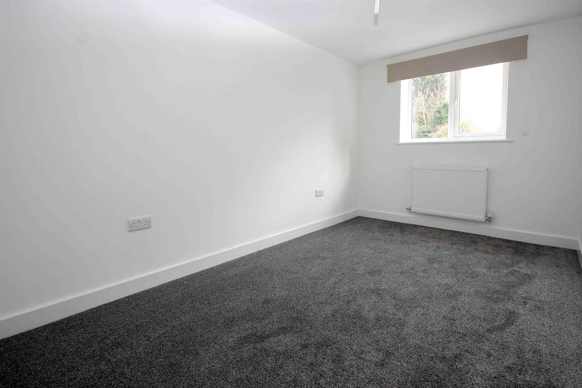 3 bedroom apartment flat / apartment To Let in Toppings Green, Bromley Cross, Bolton - Bedroom.