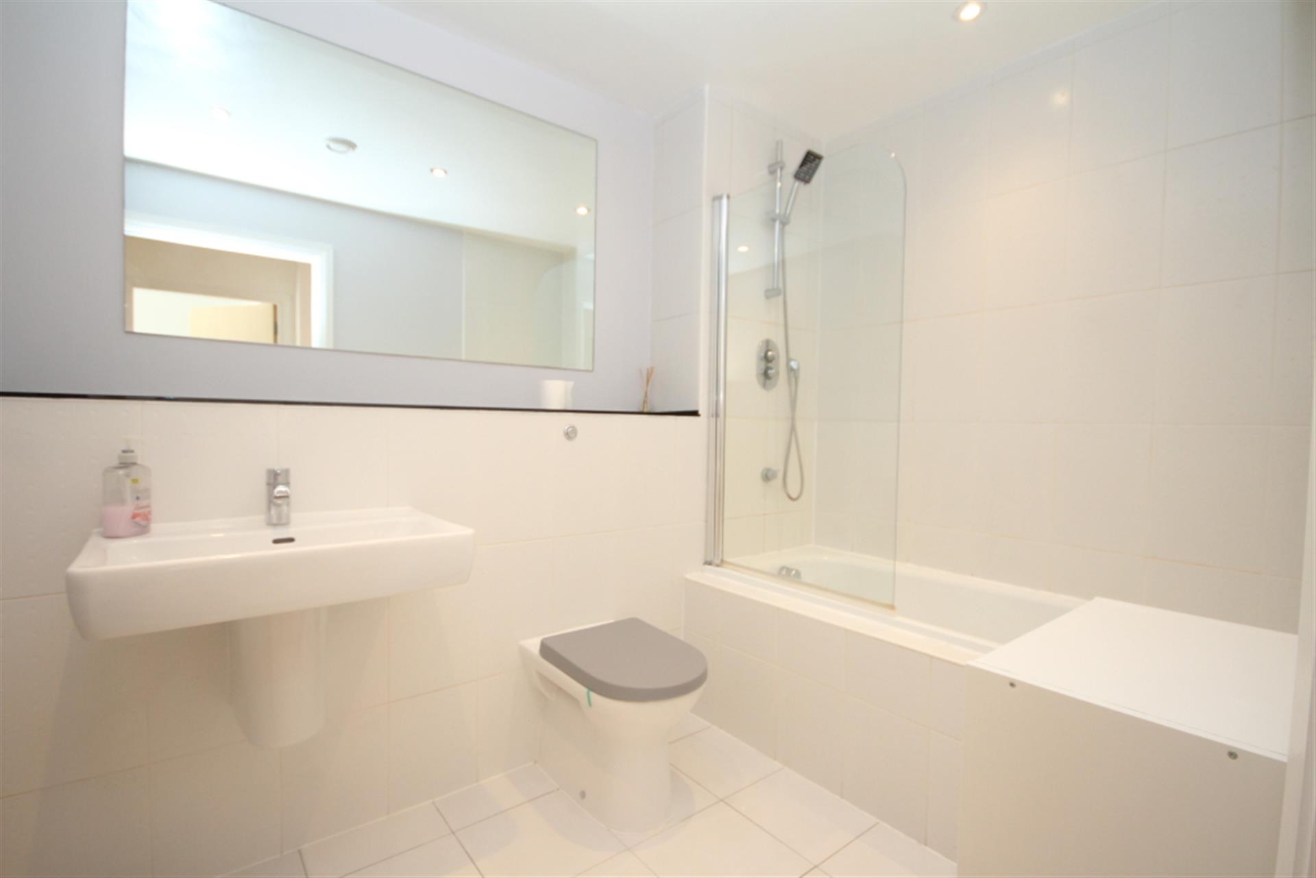 1 bedroom apartment flat / apartment To Let in Deakins Mill Way, Egerton, Bolton, Lancs - Bathroom.