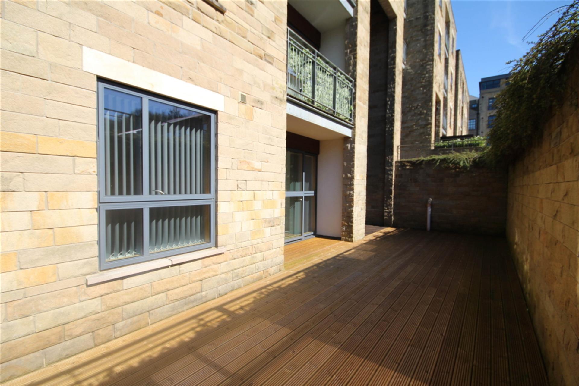 1 bedroom apartment flat / apartment To Let in Deakins Mill Way, Egerton, Bolton, Lancs - Decking.