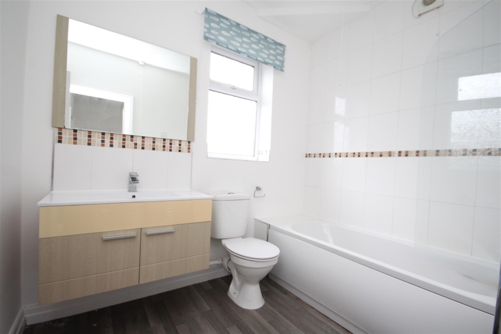 3 bedroom semi-detached house To Let in Bolton, Greater Manchester - Bathroom.
