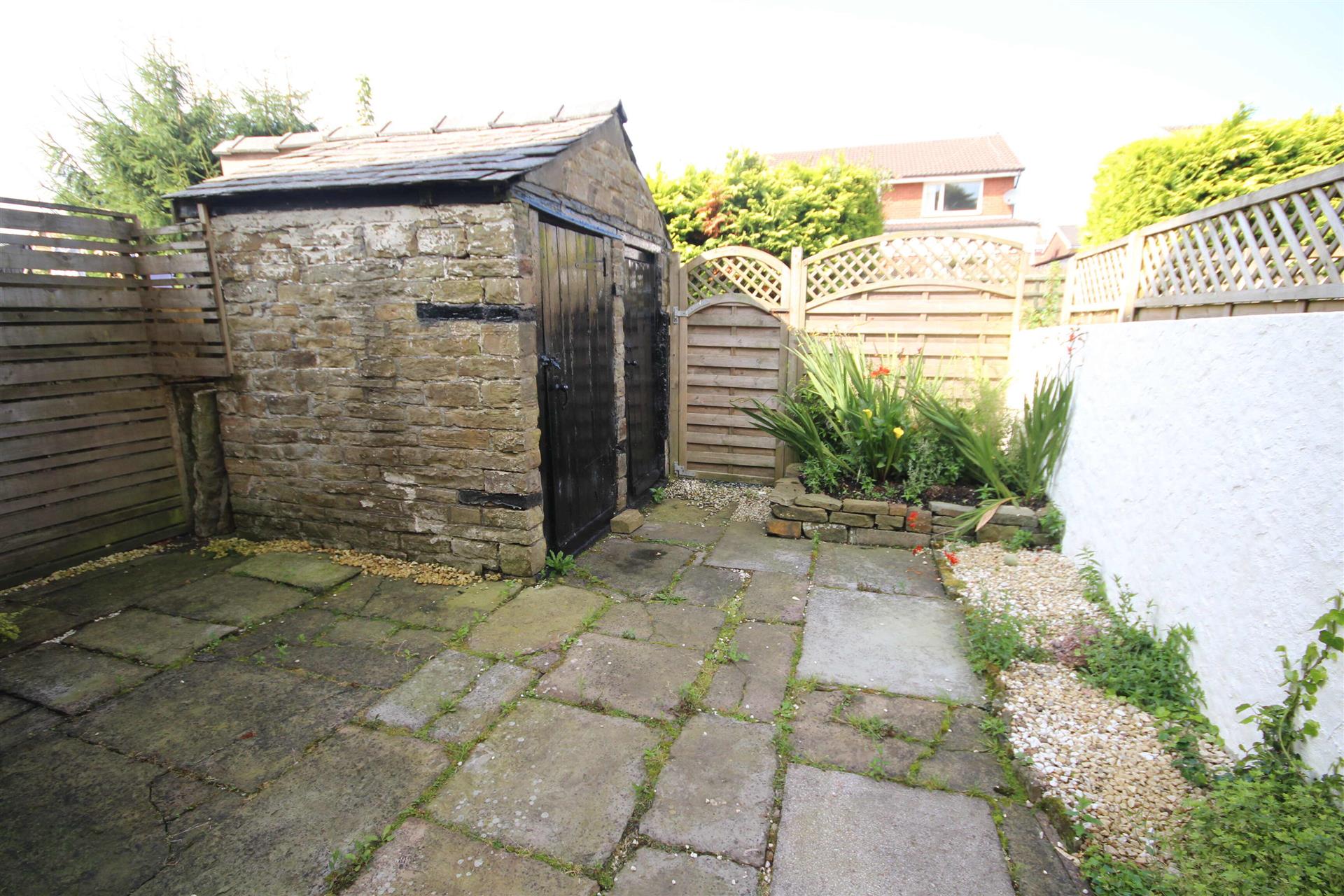 3 bedroom cottage house Let Agreed in Edgworth, Bolton, Greater Manchester, . - Front Garden.