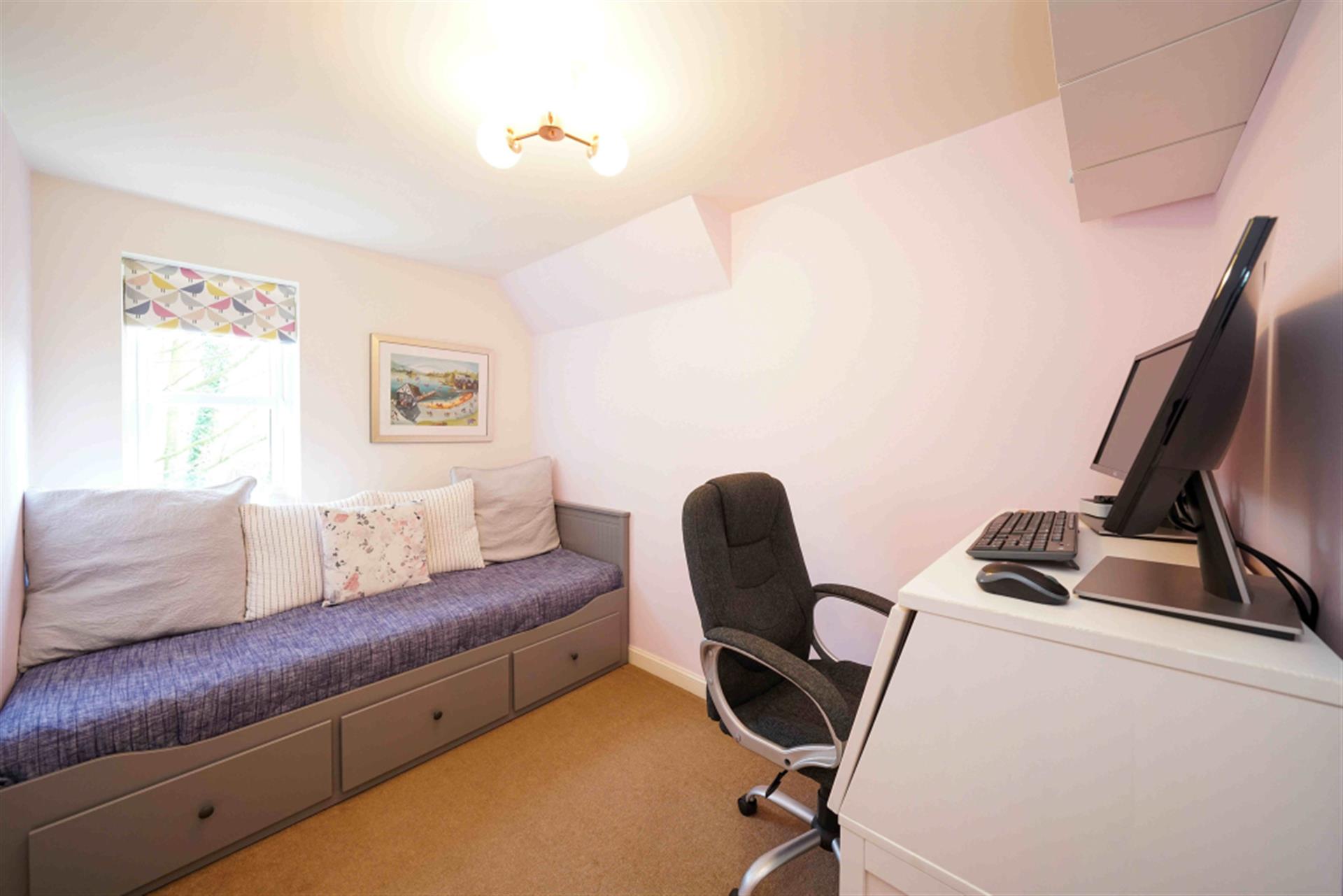 2 bedroom mews house To Let in Smithills Glade, Bolton, Greater Manchester - Bedroom 2.