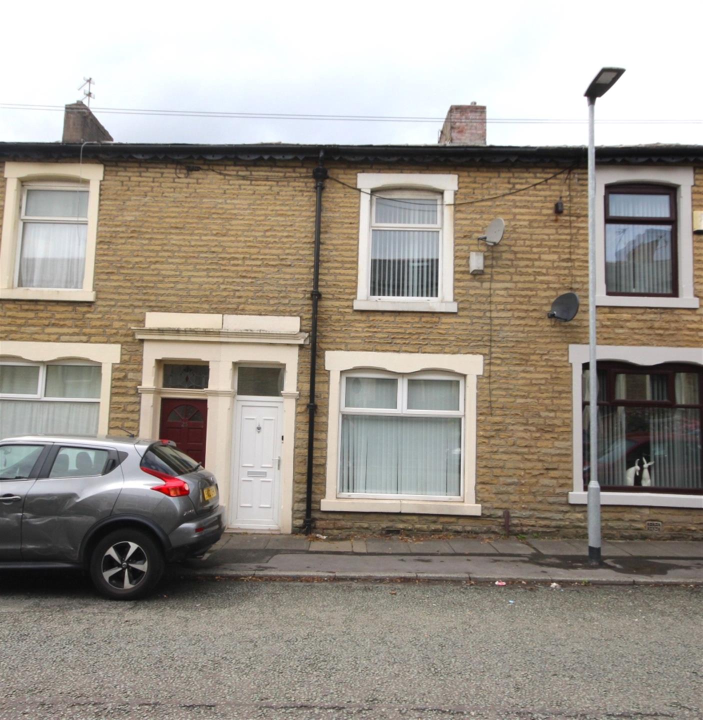3 bedroom terraced house To Let in Darwen, Lancashire - Photo.