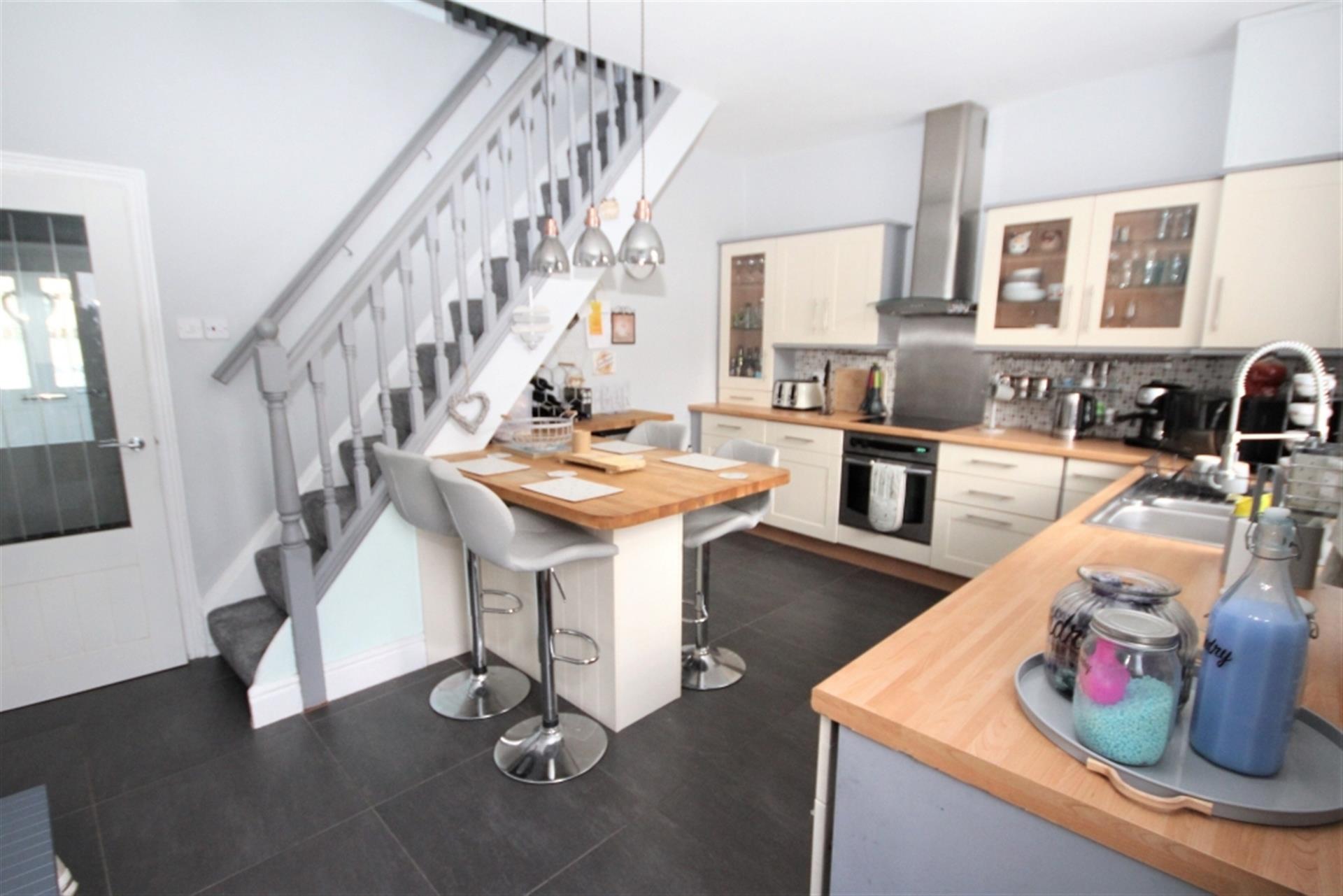 2 bedroom cottage house To Let in Egerton, Bolton, Greater Manchester - Dining/Kitchen.
