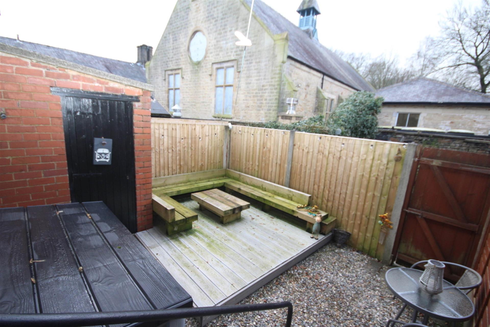 2 bedroom cottage house To Let in Egerton, Bolton, Greater Manchester - Rear Garden.