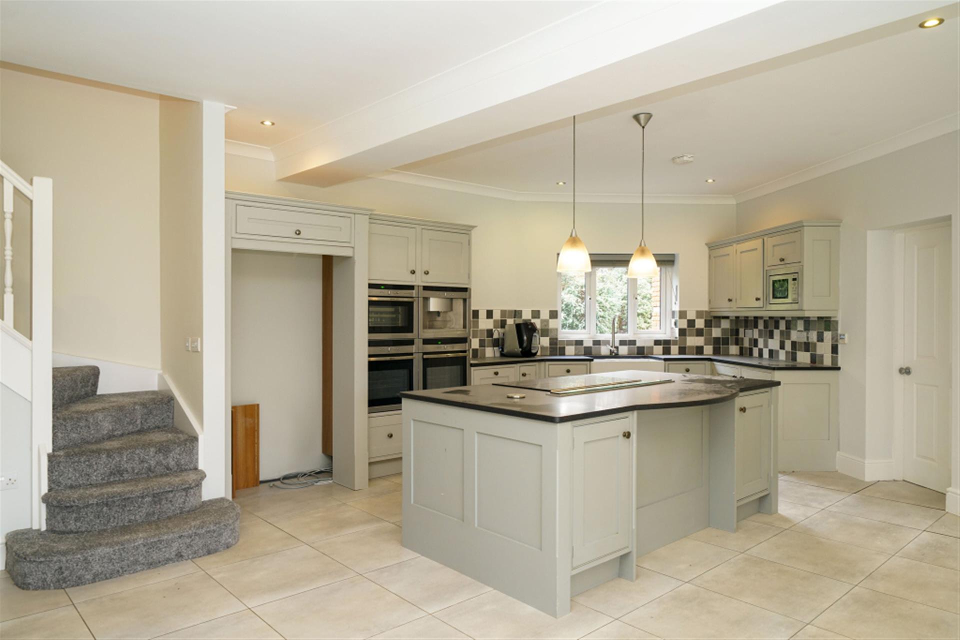 6 bedroom detached house To Let in Turton, Bolton, Greater Manchester - Dining Kitchen.