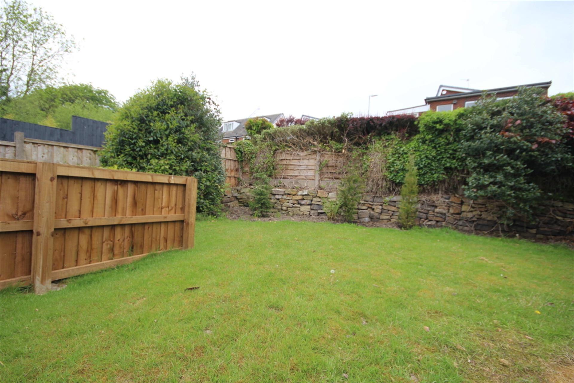 3 bedroom detached house To Let in Briggs Fold Rd, Egerton, Bolton, Greater Manchest - Garden.