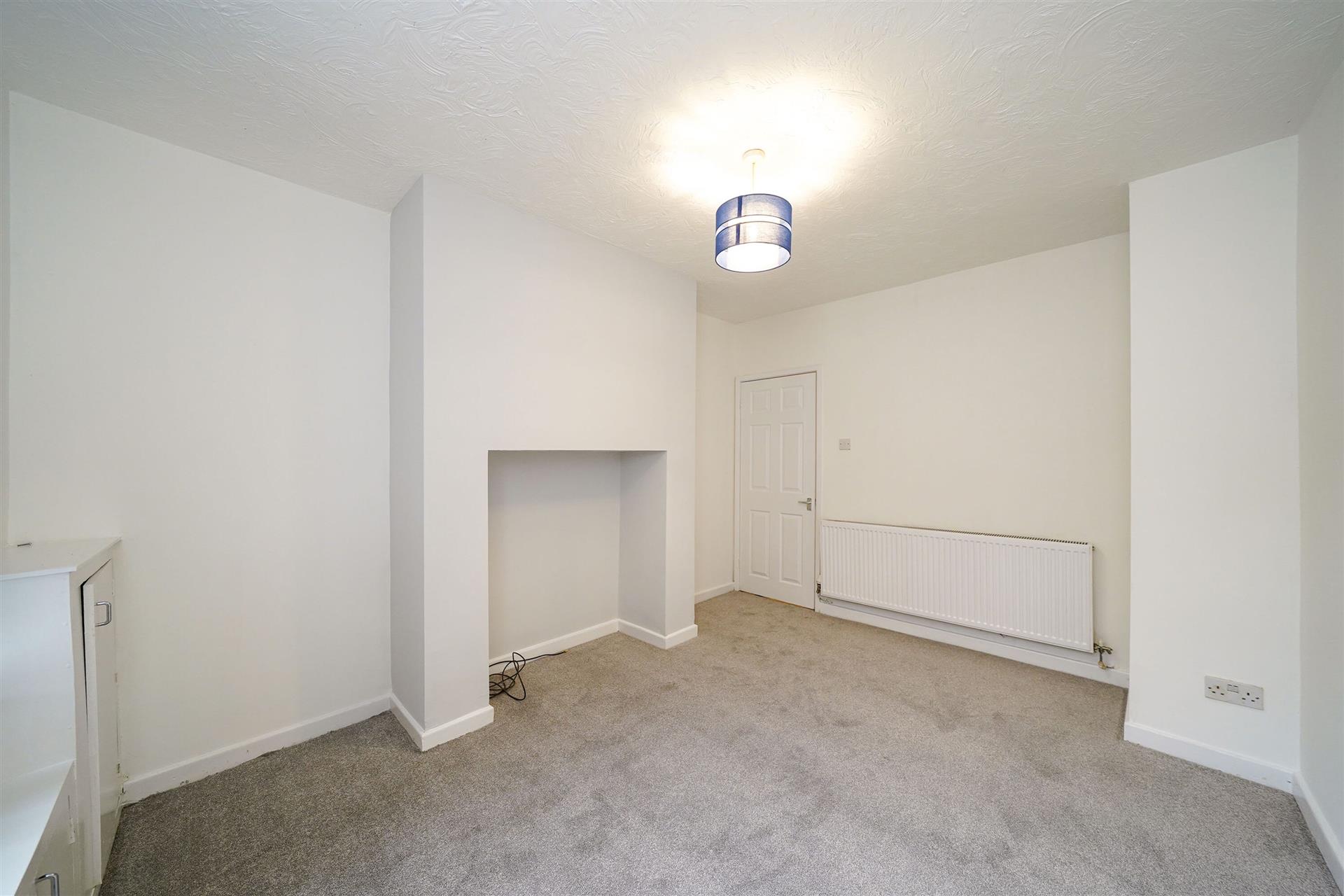 1 bedroom apartment flat / apartment Let Agreed in Bolton, Greater Manchester - Living room.