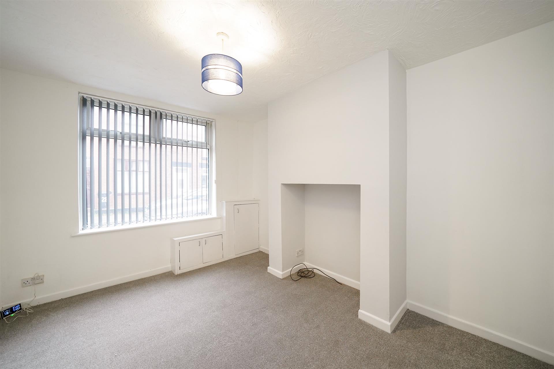 1 bedroom apartment flat / apartment Let Agreed in Bolton, Greater Manchester - Living room.