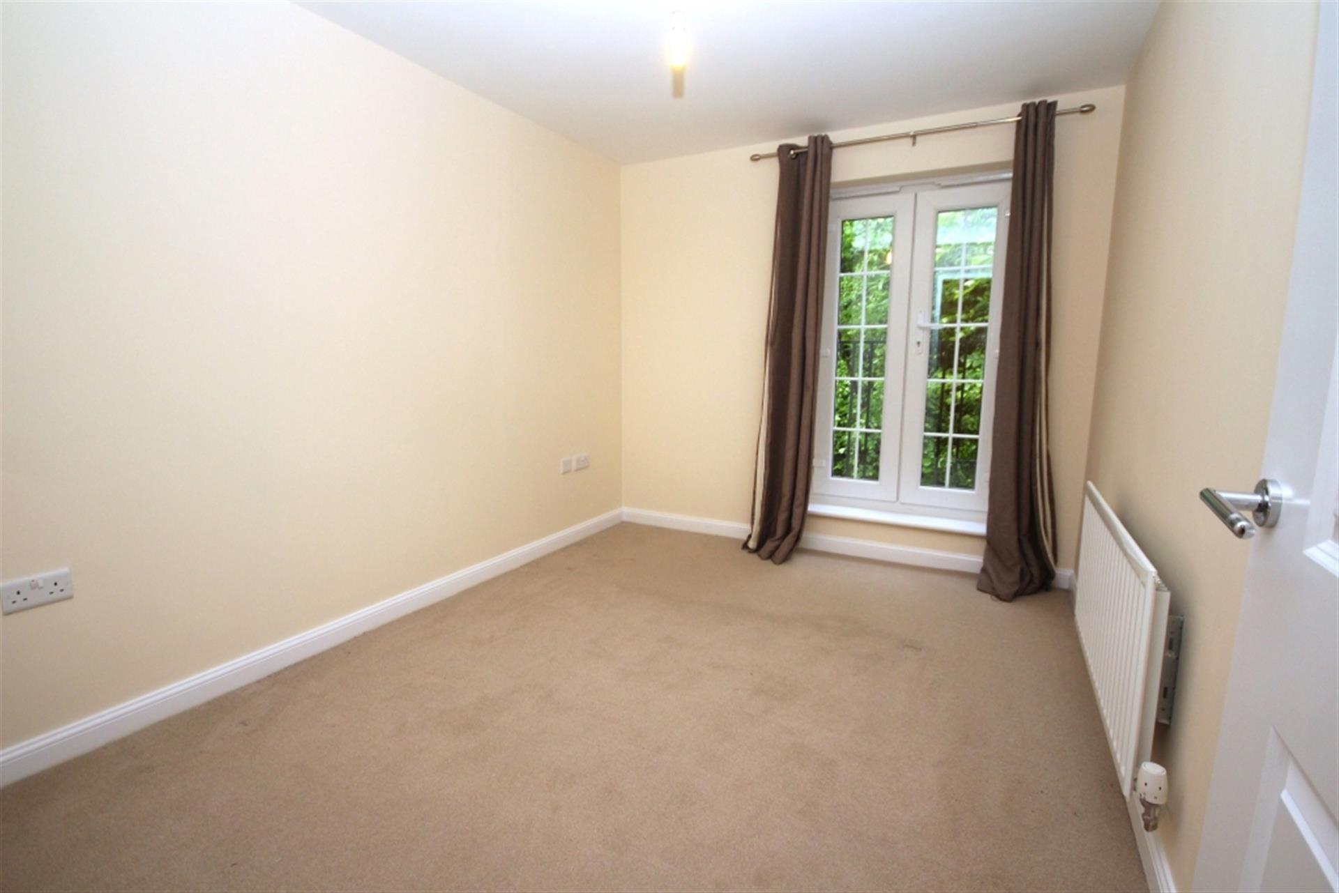2 bedroom apartment flat / apartment To Let in Bolton, Greater Manchester - Main bedroom.