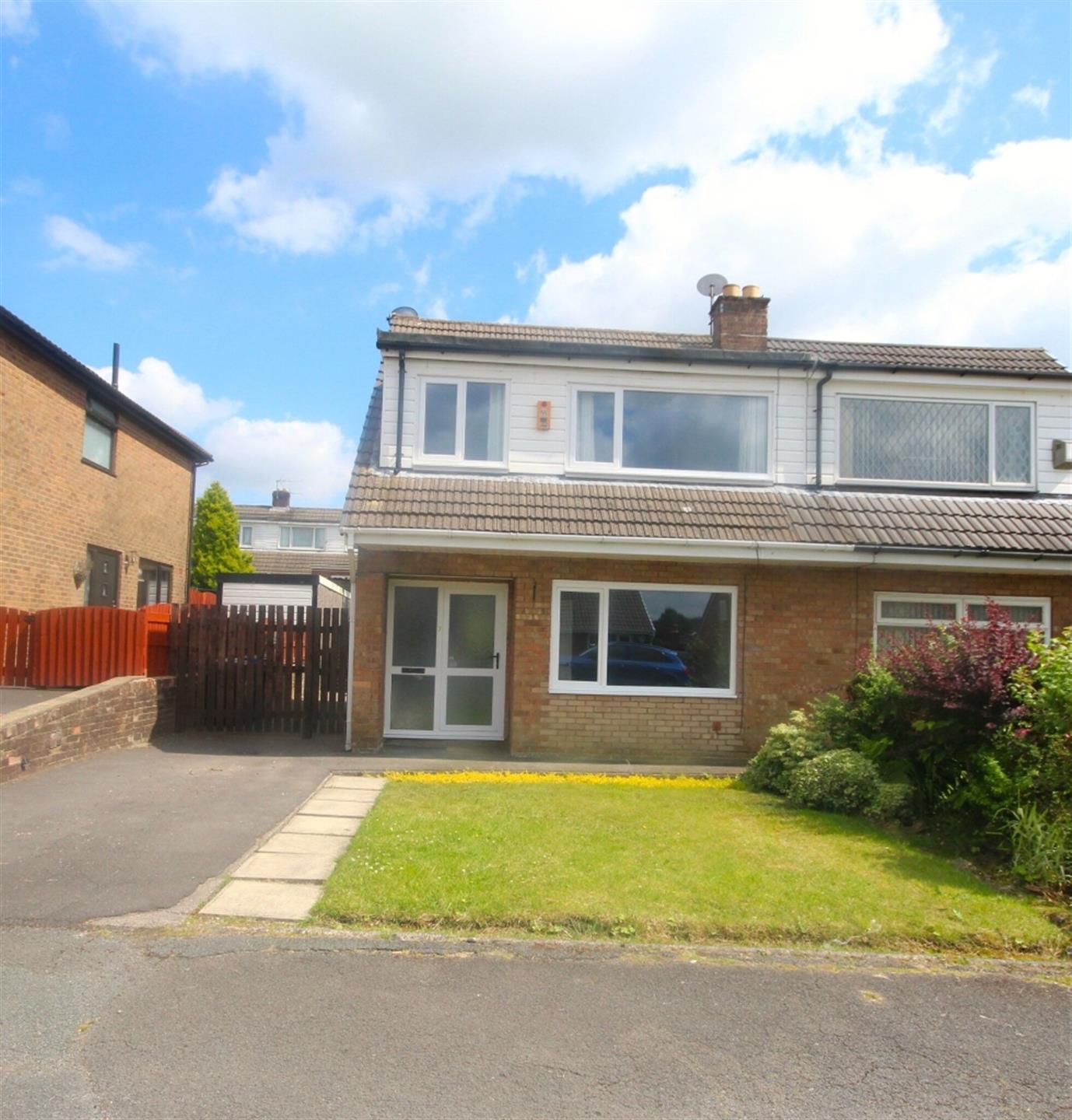 3 bedroom semi-detached bungalow To Let in Darwen, Lancashire - Photo.