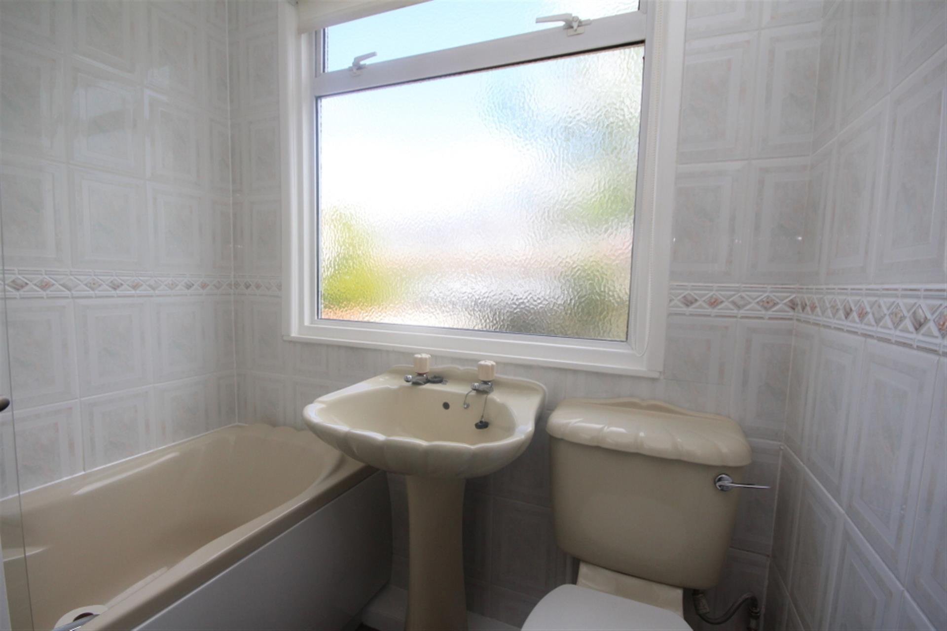 3 bedroom semi-detached bungalow To Let in Darwen, Lancashire - Bathroom.