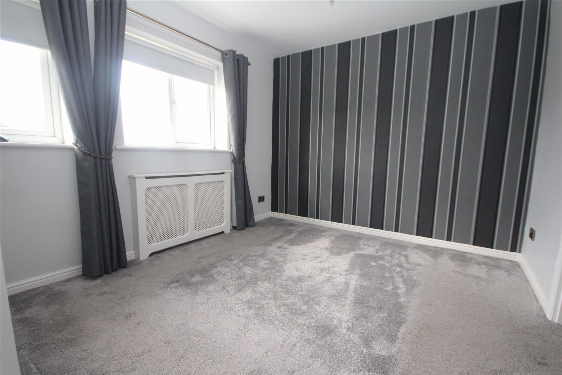 3 bedroom detached house Let Agreed in Bromley Cross, Bolton, Greater Manchester - Main Bedroom with En.