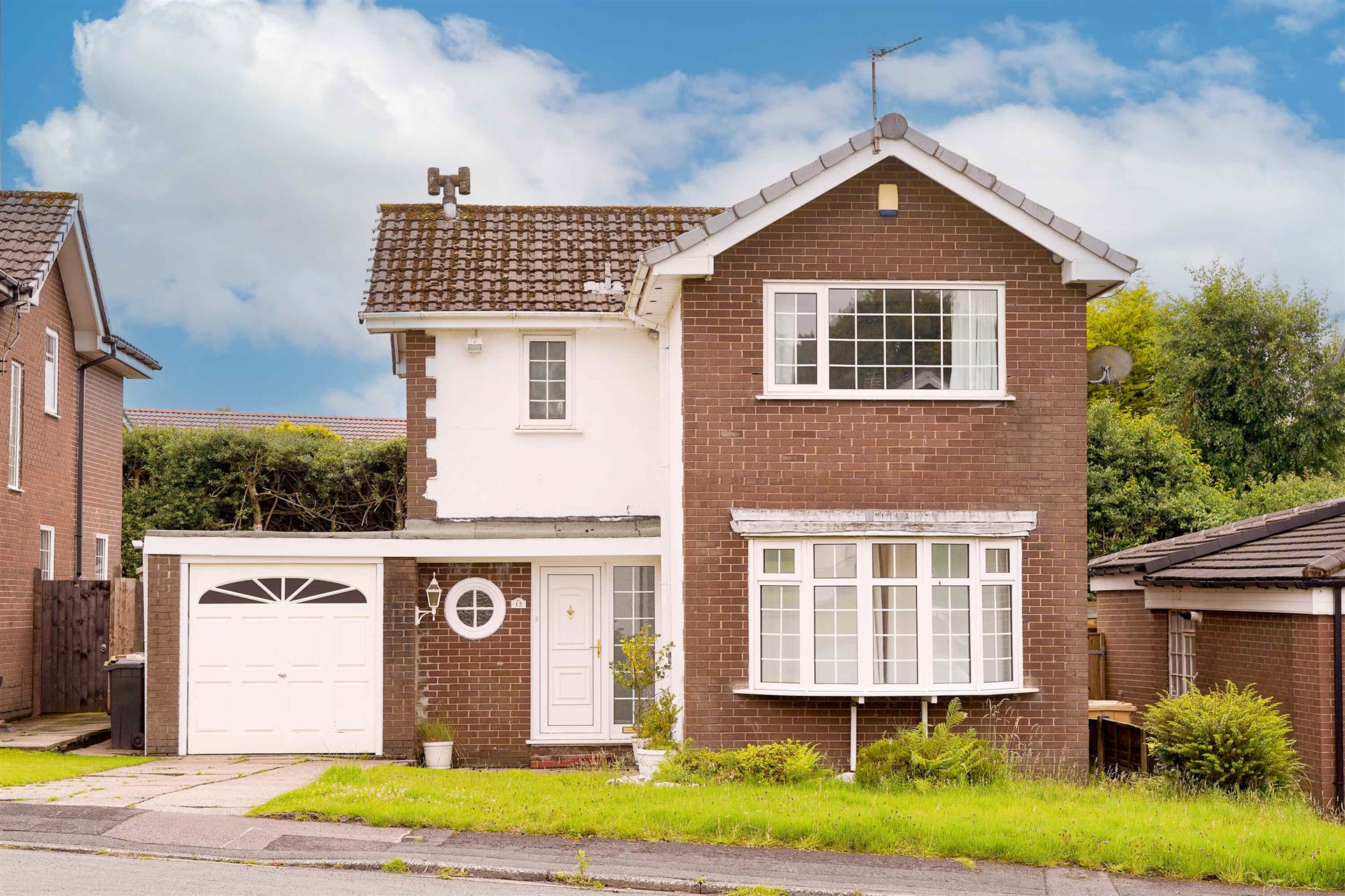 3 bedroom detached house To Let in Egerton, Bolton - Main.