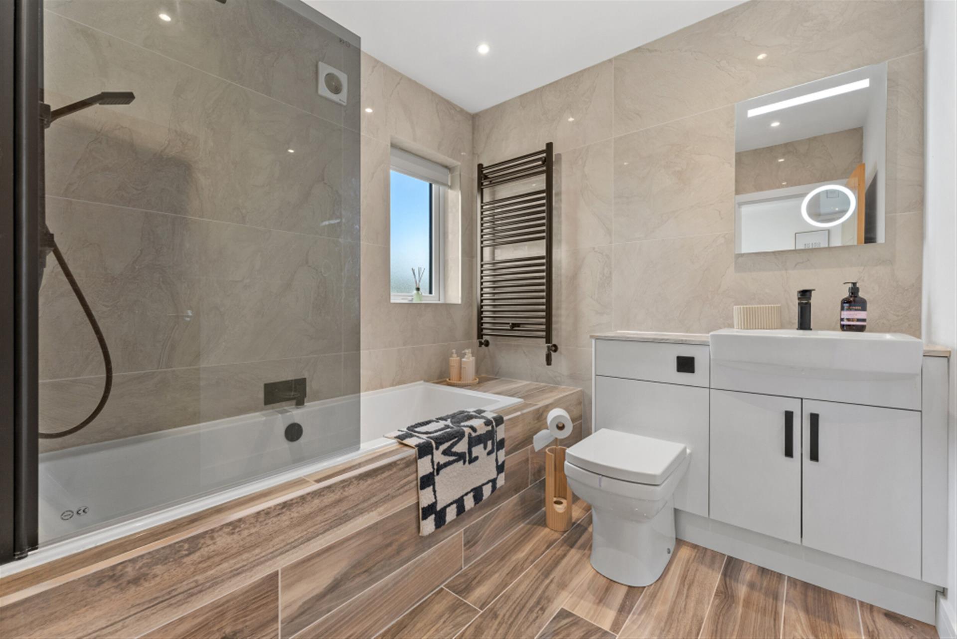 5 bedroom detached house To Let in Marklands, Lostock Hall, Preston, Lancashire - Bathroom.