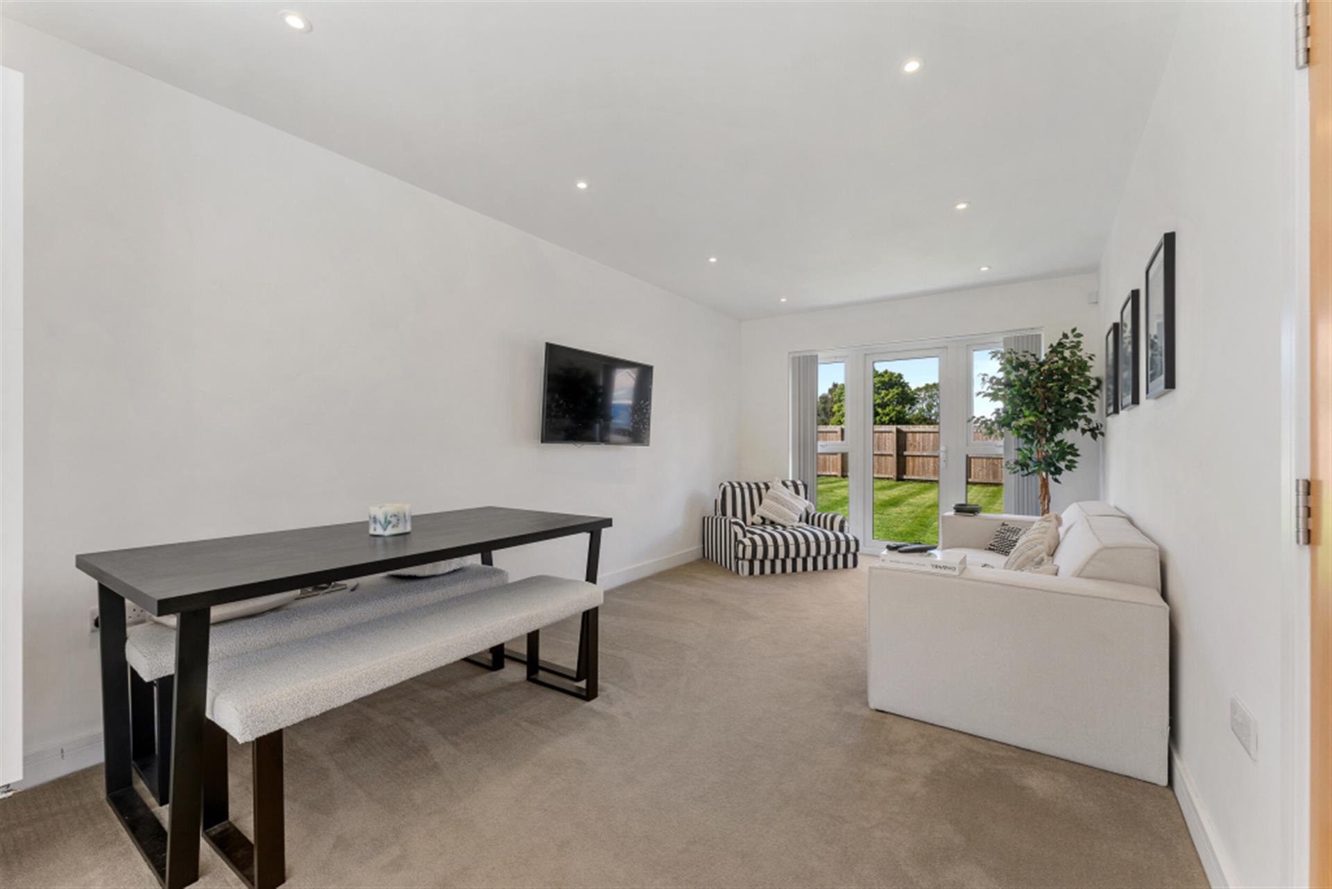 5 bedroom detached house To Let in Marklands, Lostock Hall, Preston, Lancashire - Photo.