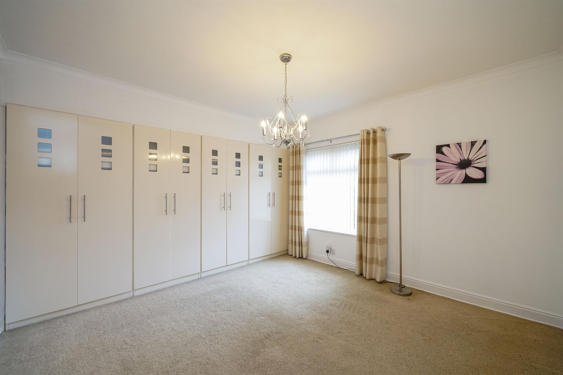 3 bedroom terraced house To Let in Bromley Cross, Bolton, Greater Manchester - Main Bedroom.