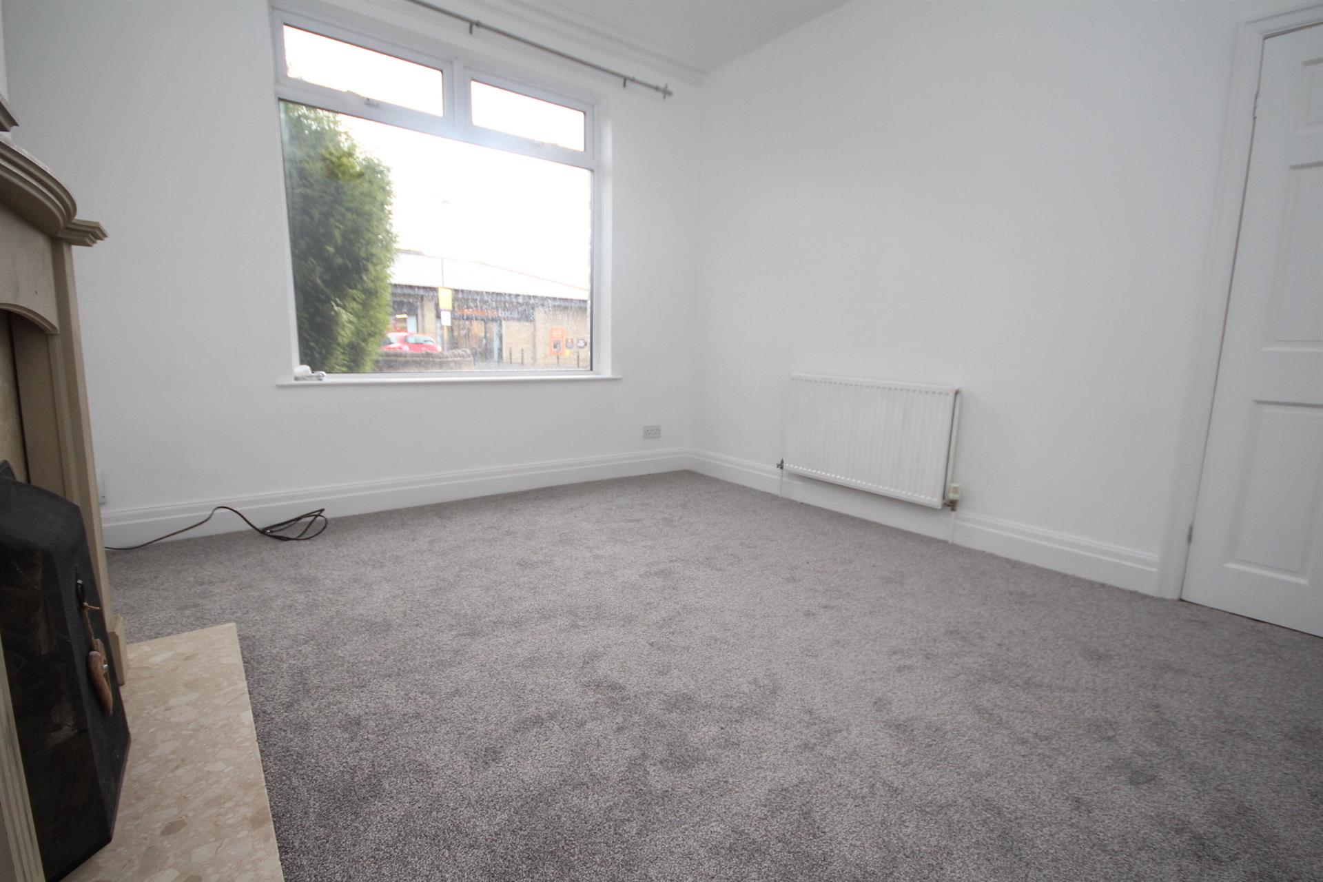 2 bedroom terraced house To Let in Bromley Cross, Bolton, Greater Manchester - Photo.