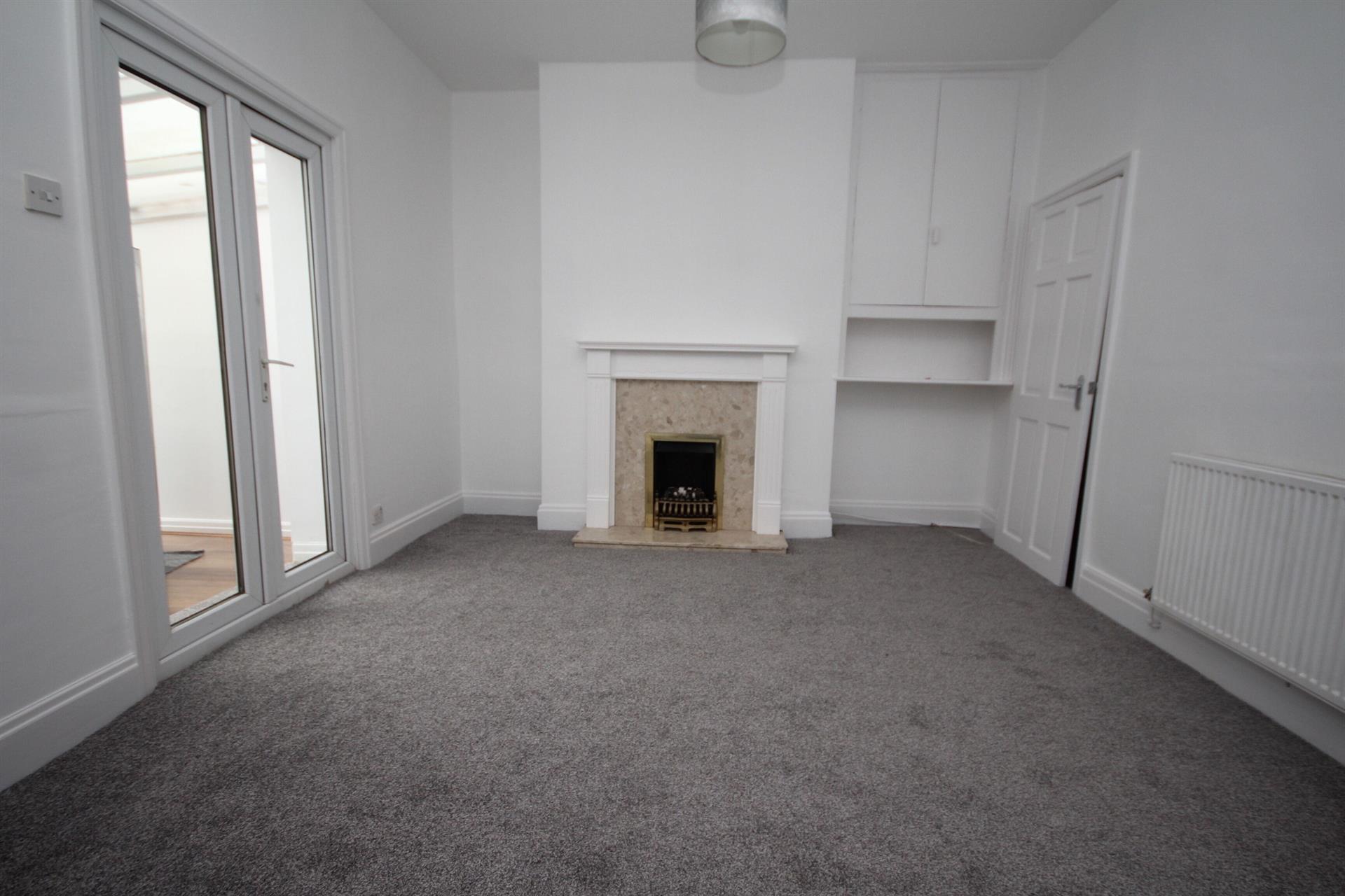 2 bedroom terraced house To Let in Bromley Cross, Bolton, Greater Manchester - Photo.