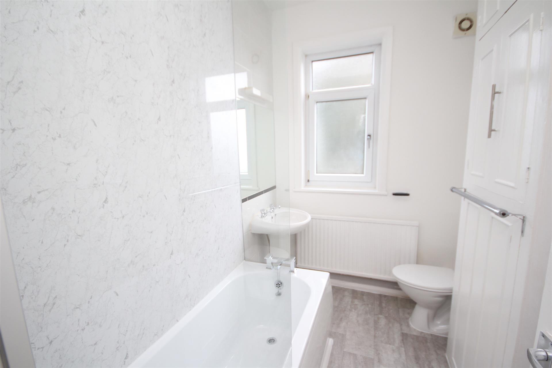 2 bedroom terraced house To Let in Darwen, Lancashire - Bathroom.