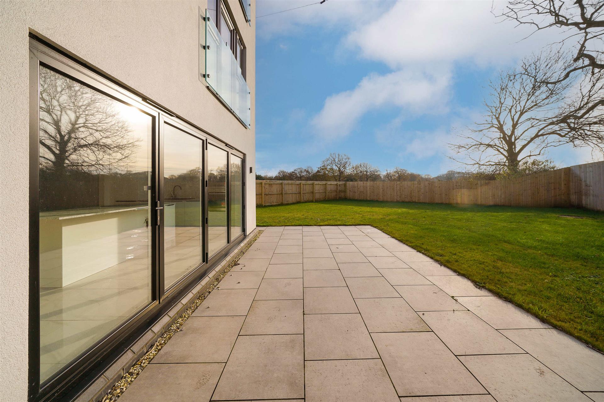 5 bedroom detached house To Let in Lostock Hall, Preston - Photo.