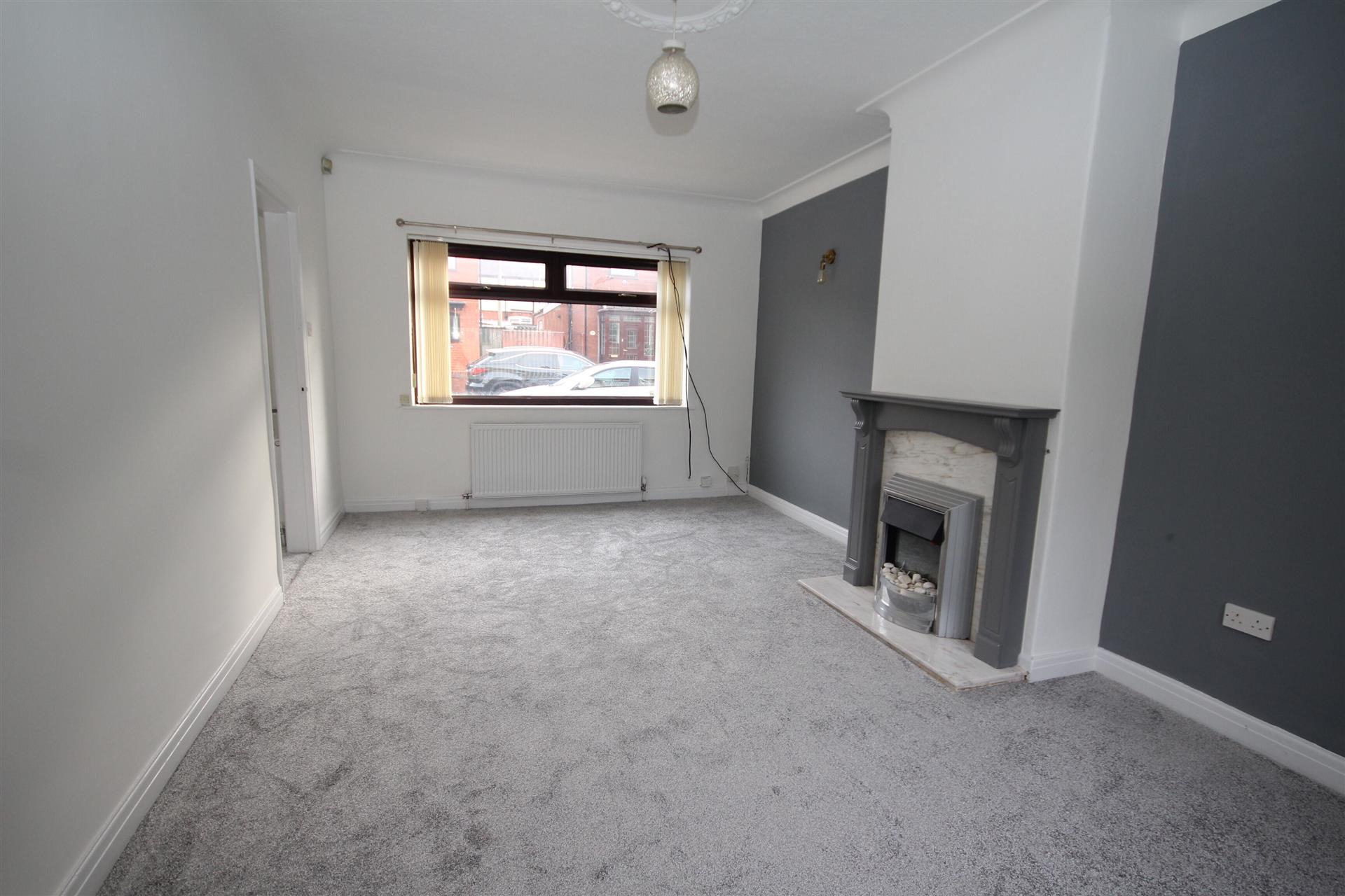 3 bedroom semi-detached house Let Agreed in Heaton, Bolton - Lounge.