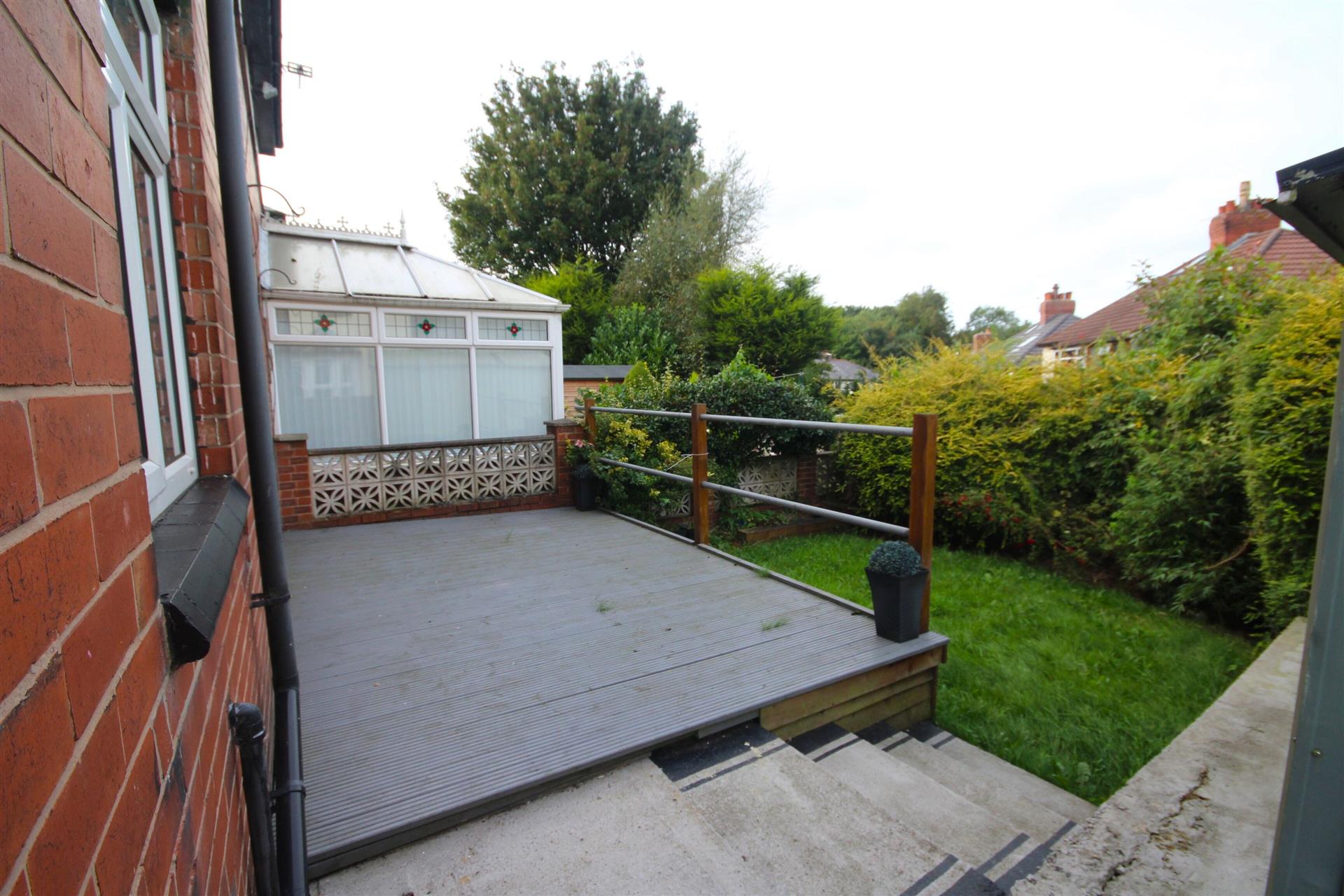 3 bedroom semi-detached house Let Agreed in Heaton, Bolton - Garden.