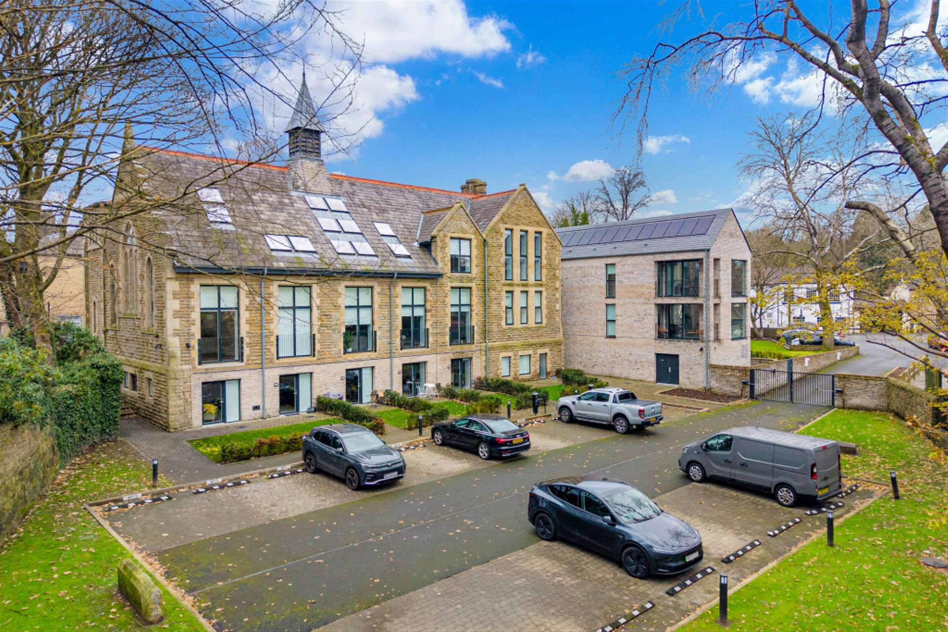 2 bedroom apartment flat / apartment To Let in Bolton, Greater Manchester - Main Photo.