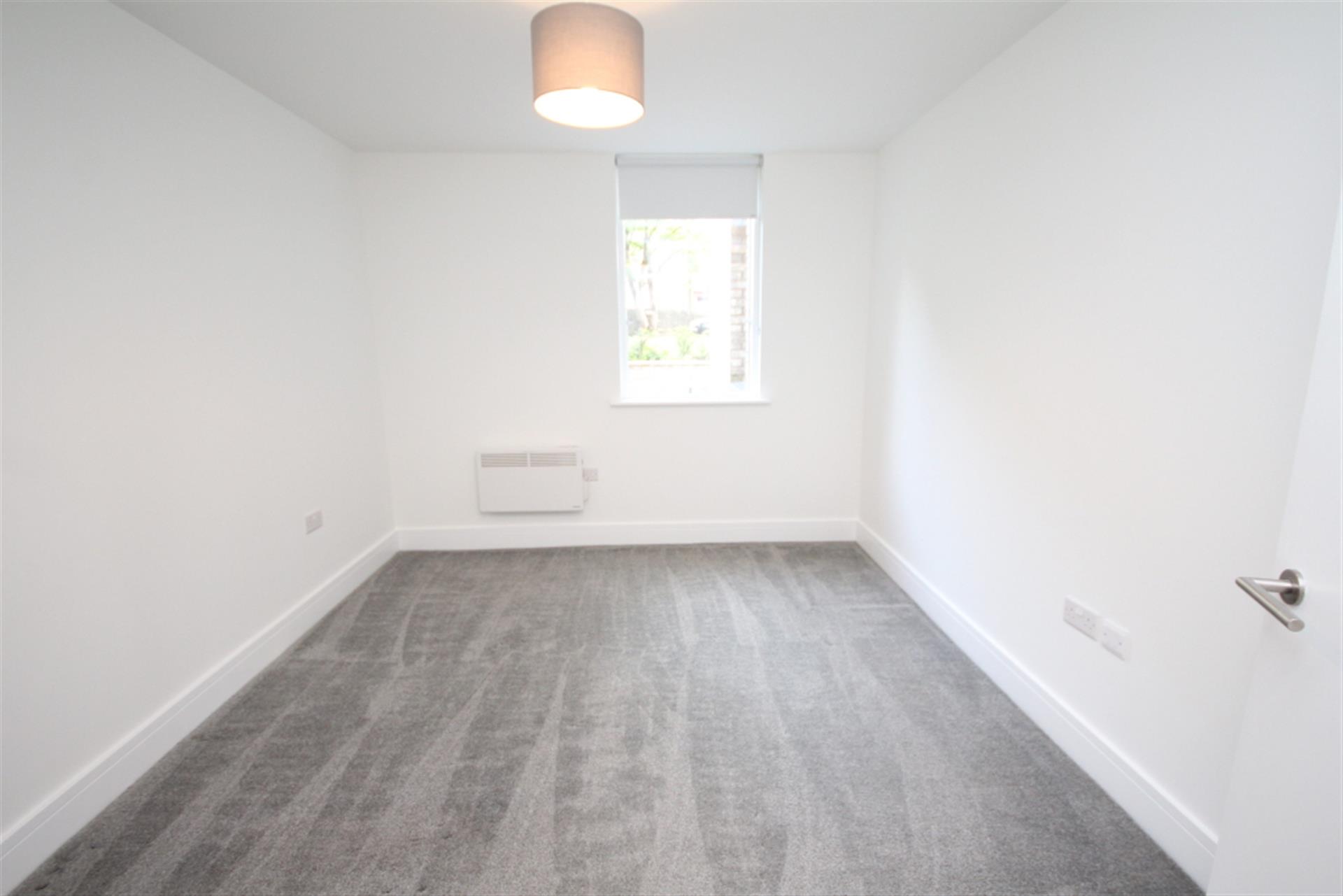 1 bedroom apartment flat / apartment To Let in Bolton, Greater Manchester - Bedroom.