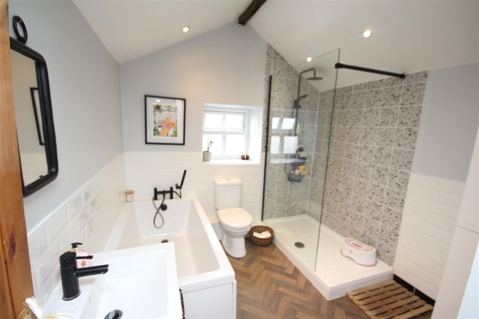 3 bedroom end terraced house To Let in Egerton, Bolton, Greater Manchester - Bathroom.