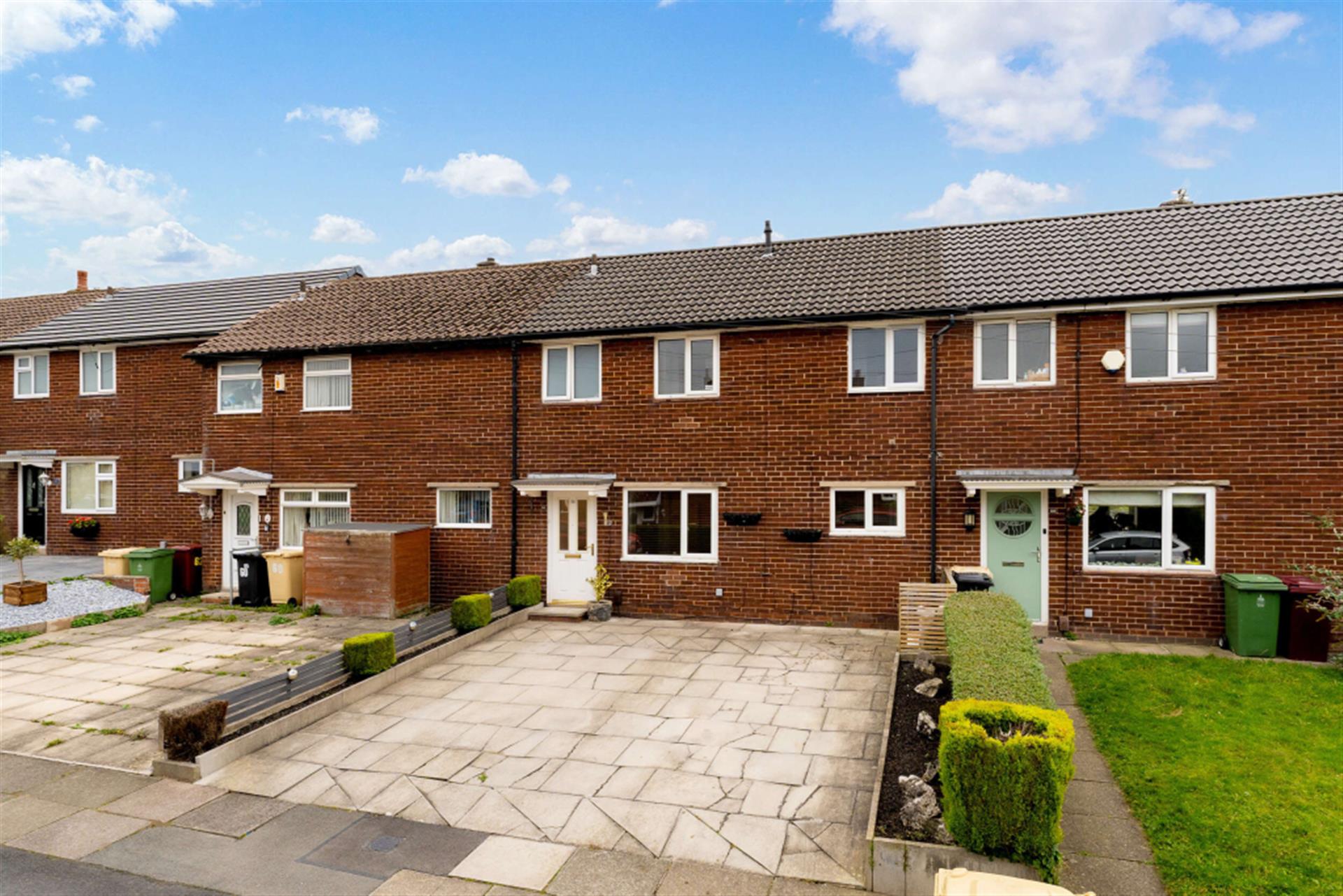 3 bedroom terraced house To Let in Bromley Cross, Bolton, Greater Manchester - Photo.