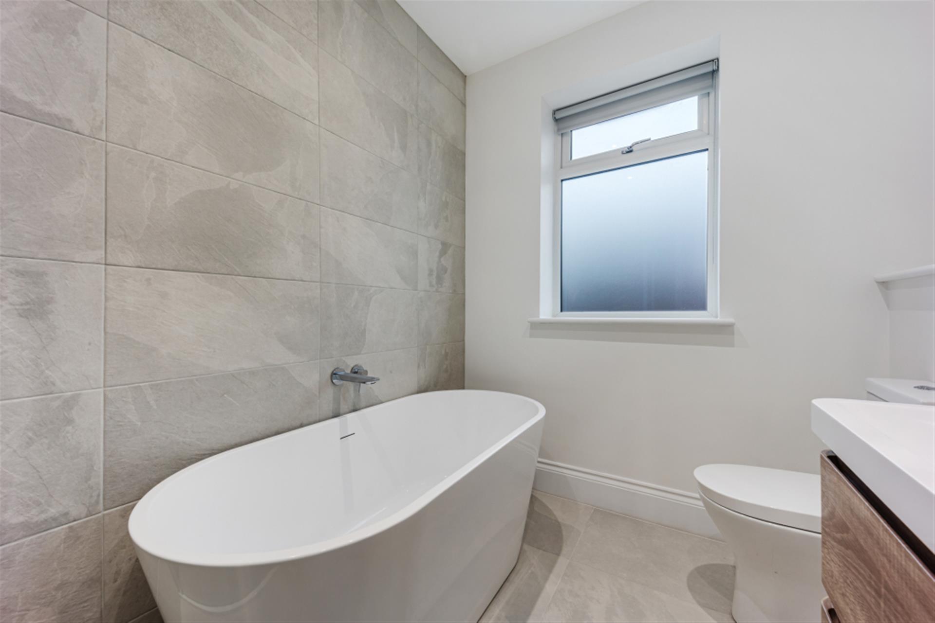 3 bedroom terraced house To Let in Bromley Cross, Bolton, Greater Manchester - Bathroom.