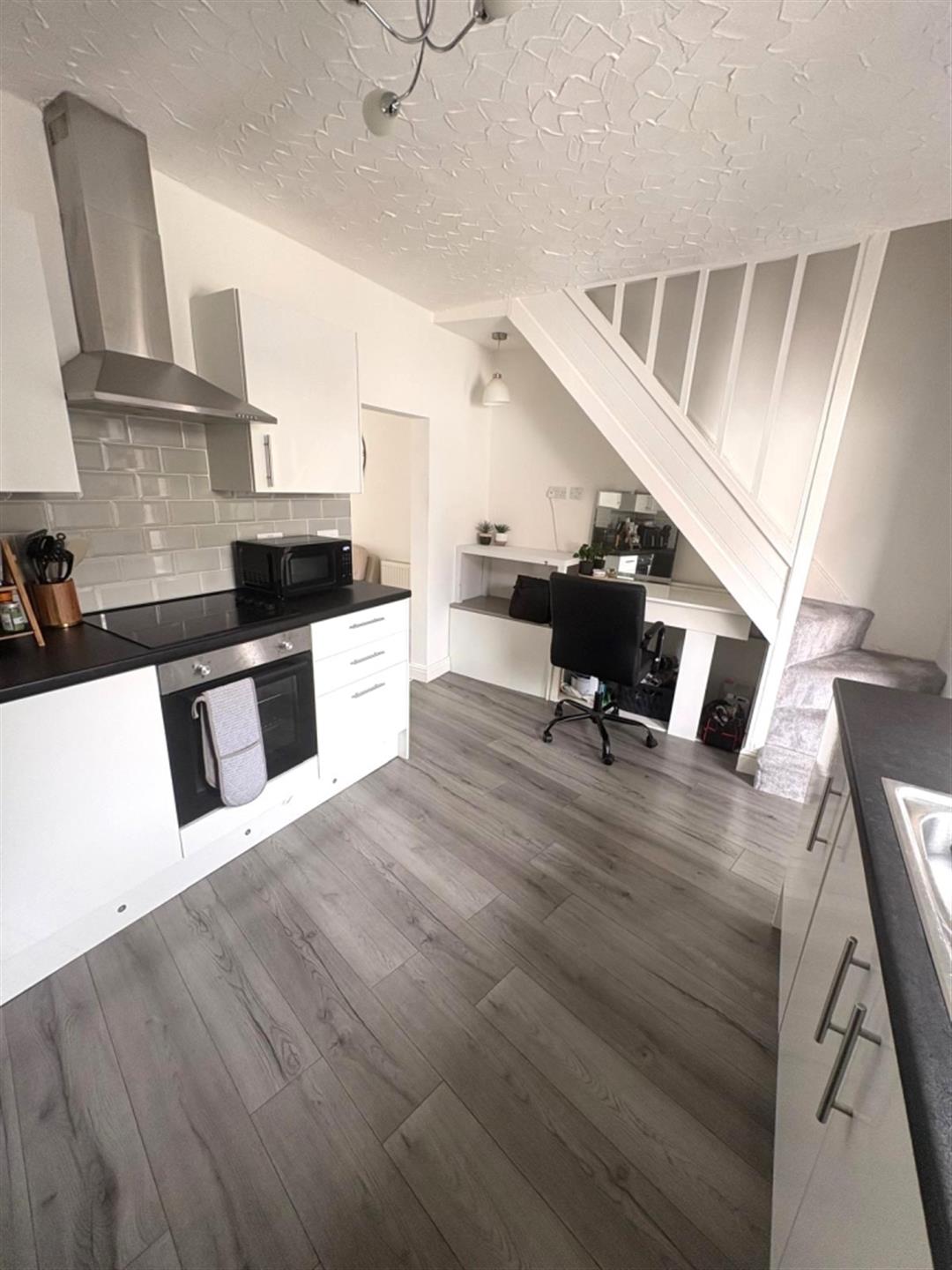 2 bedroom end terraced house To Let in Bromley Cross, Bolton, Greater Manchester - Photo.