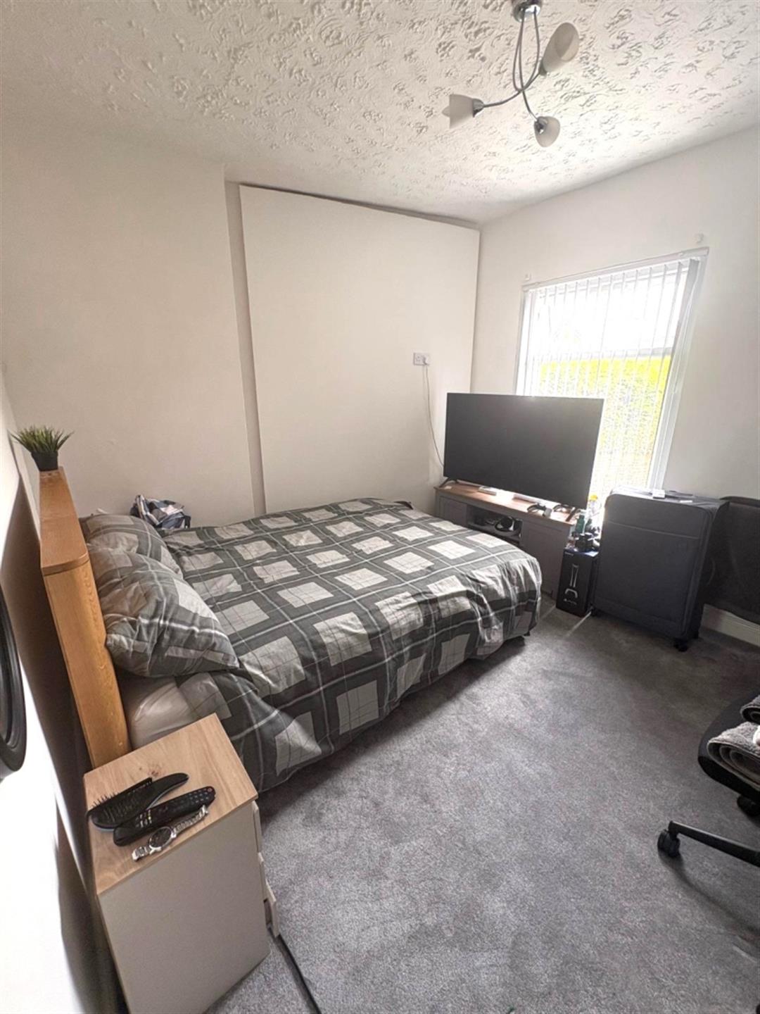 2 bedroom end terraced house To Let in Bromley Cross, Bolton, Greater Manchester - Photo.
