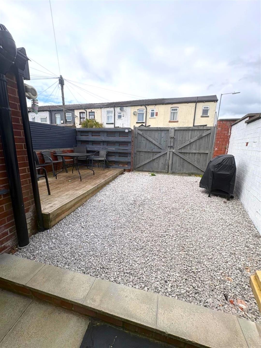 2 bedroom end terraced house To Let in Bromley Cross, Bolton, Greater Manchester - Photo.