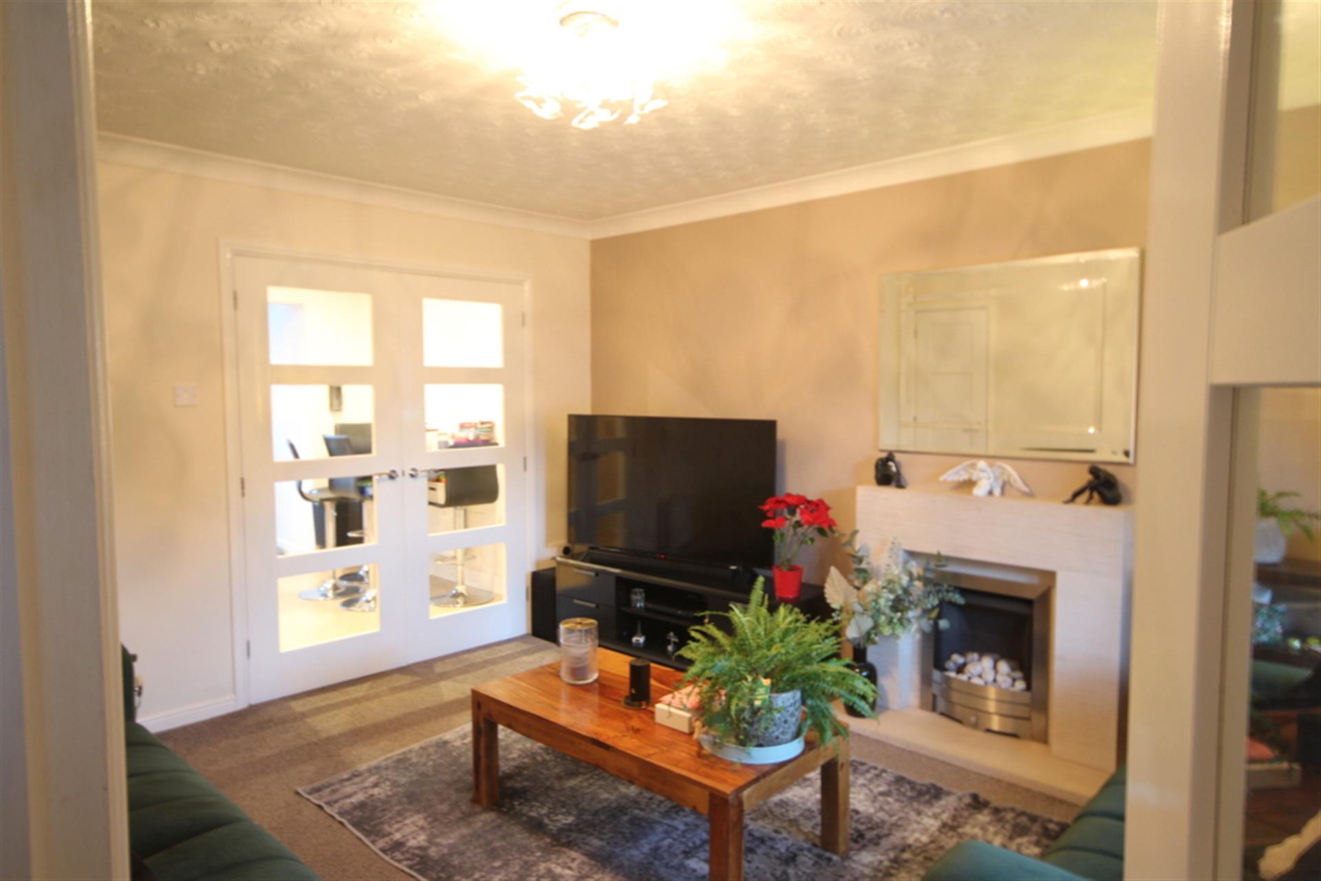 4 bedroom detached house To Let in Bromley Cross, Bolton, Greater Manchester - Photo.