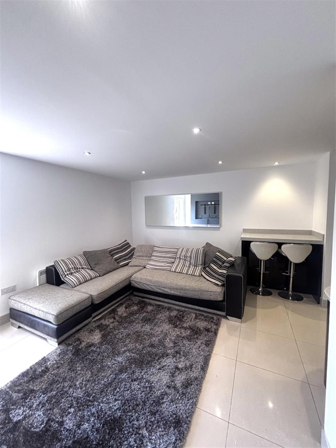 2 bedroom apartment flat / apartment To Let in Bromley Cross, Bolton, Greater Manchester - Photo.