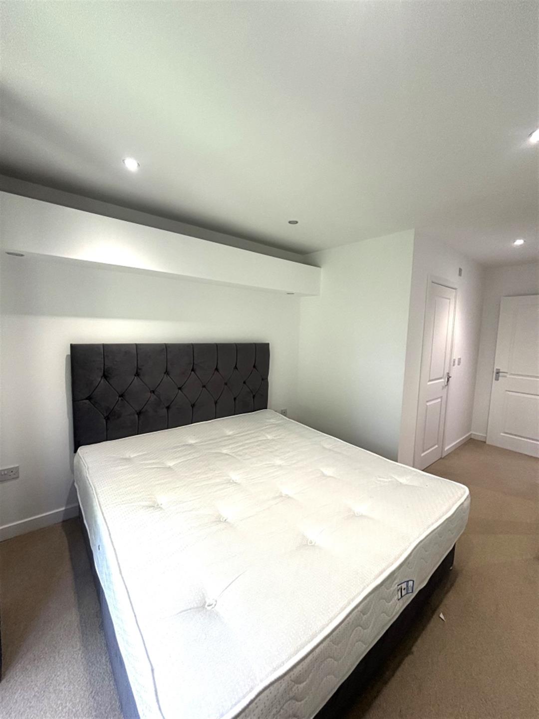 2 bedroom apartment flat / apartment To Let in Bromley Cross, Bolton, Greater Manchester - Photo.