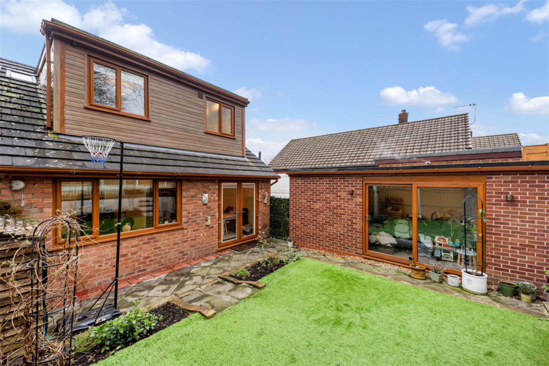 3 bedroom semi-detached bungalow To Let in Bolton, Greater Manchester - Garden Summer House.