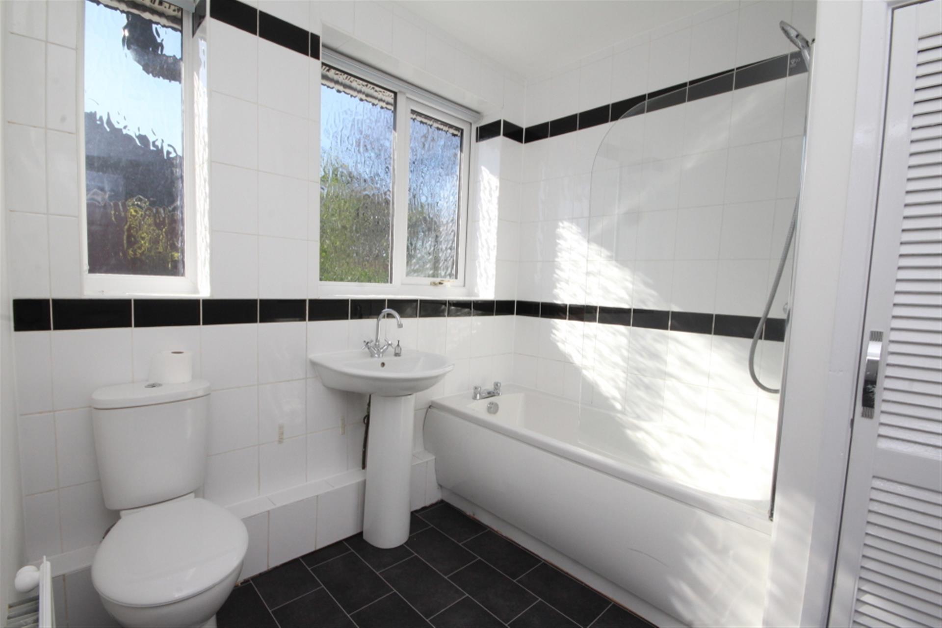 3 bedroom semi-detached house To Let in Bolton, Greater Manchester - Bathroom.