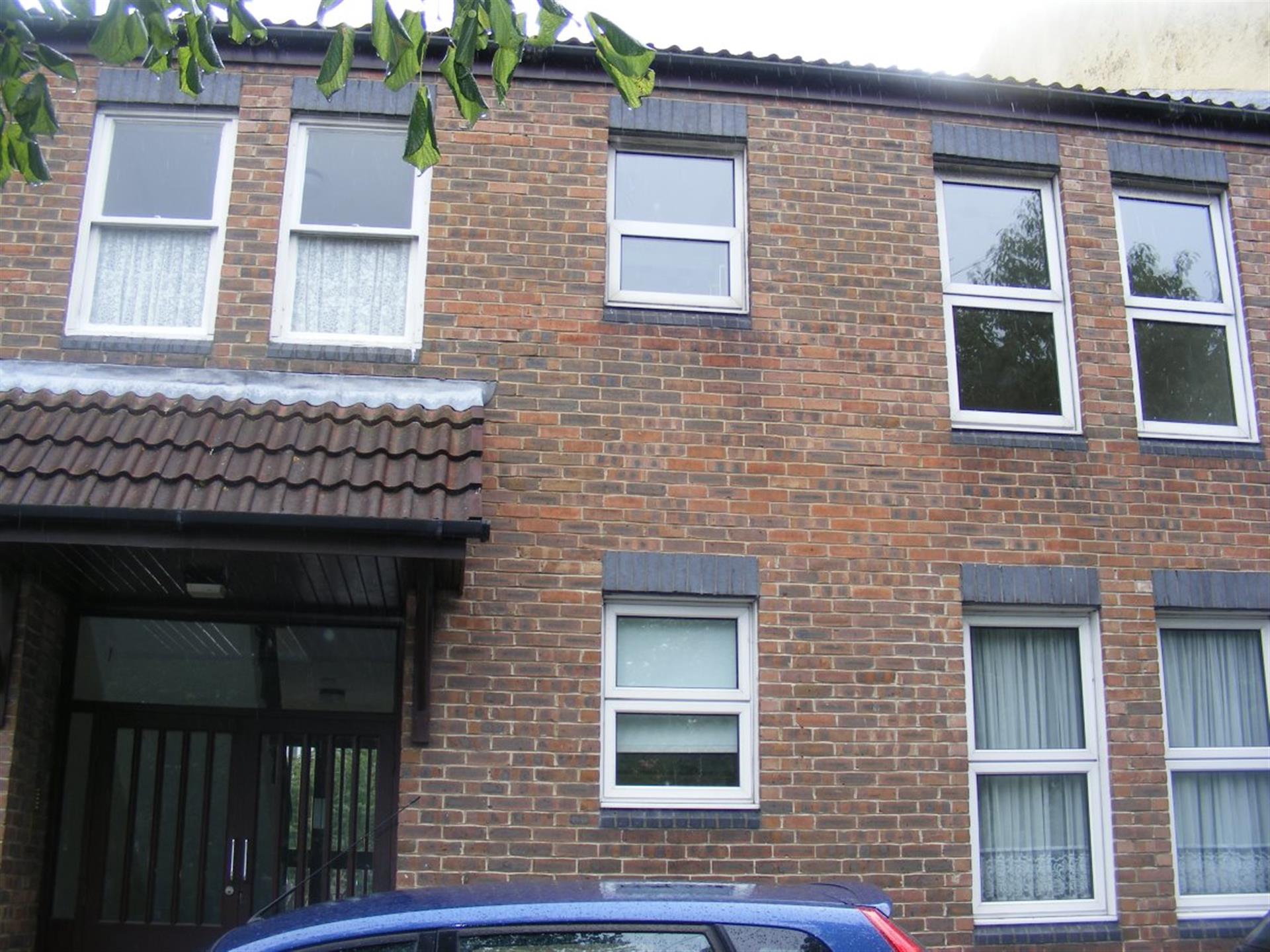 2 bedroom flat flat / apartment To Let in Bishop Auckland - Property photograph.