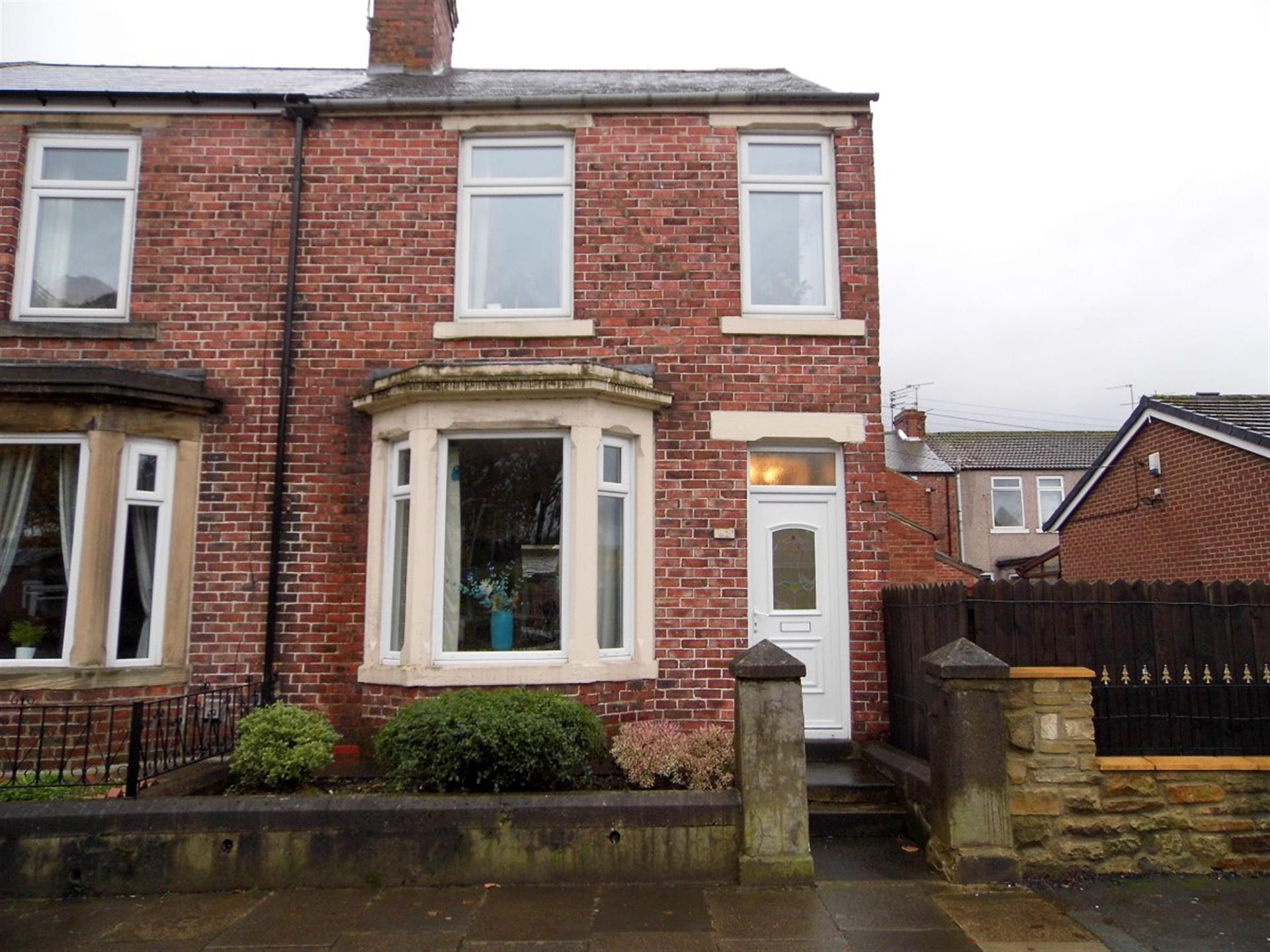 3 bedroom terraced house Let Agreed in Bishop Auckland - Main Image.