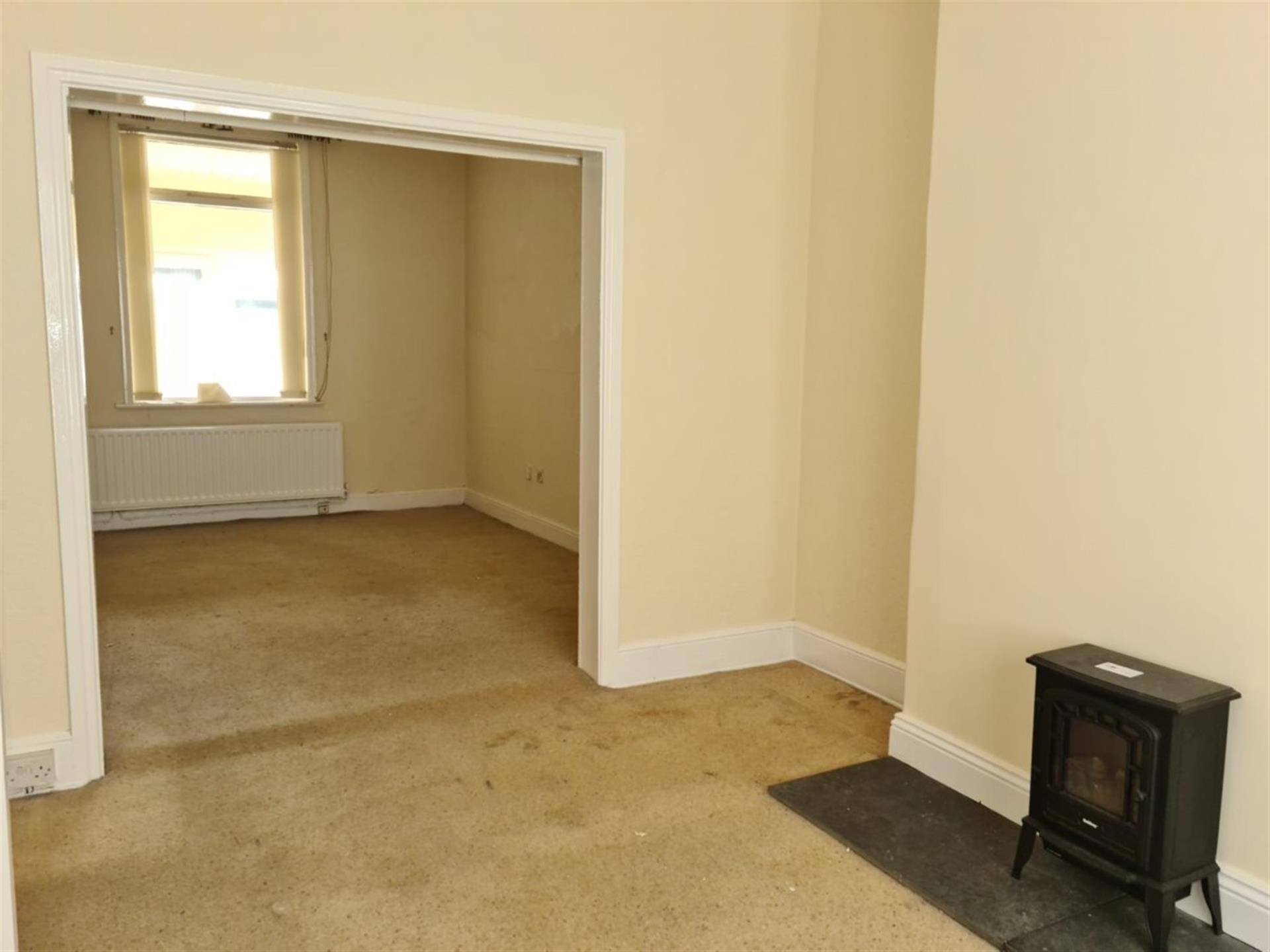 2 bedroom terraced house To Let in Bishop Auckland - photograph 6.