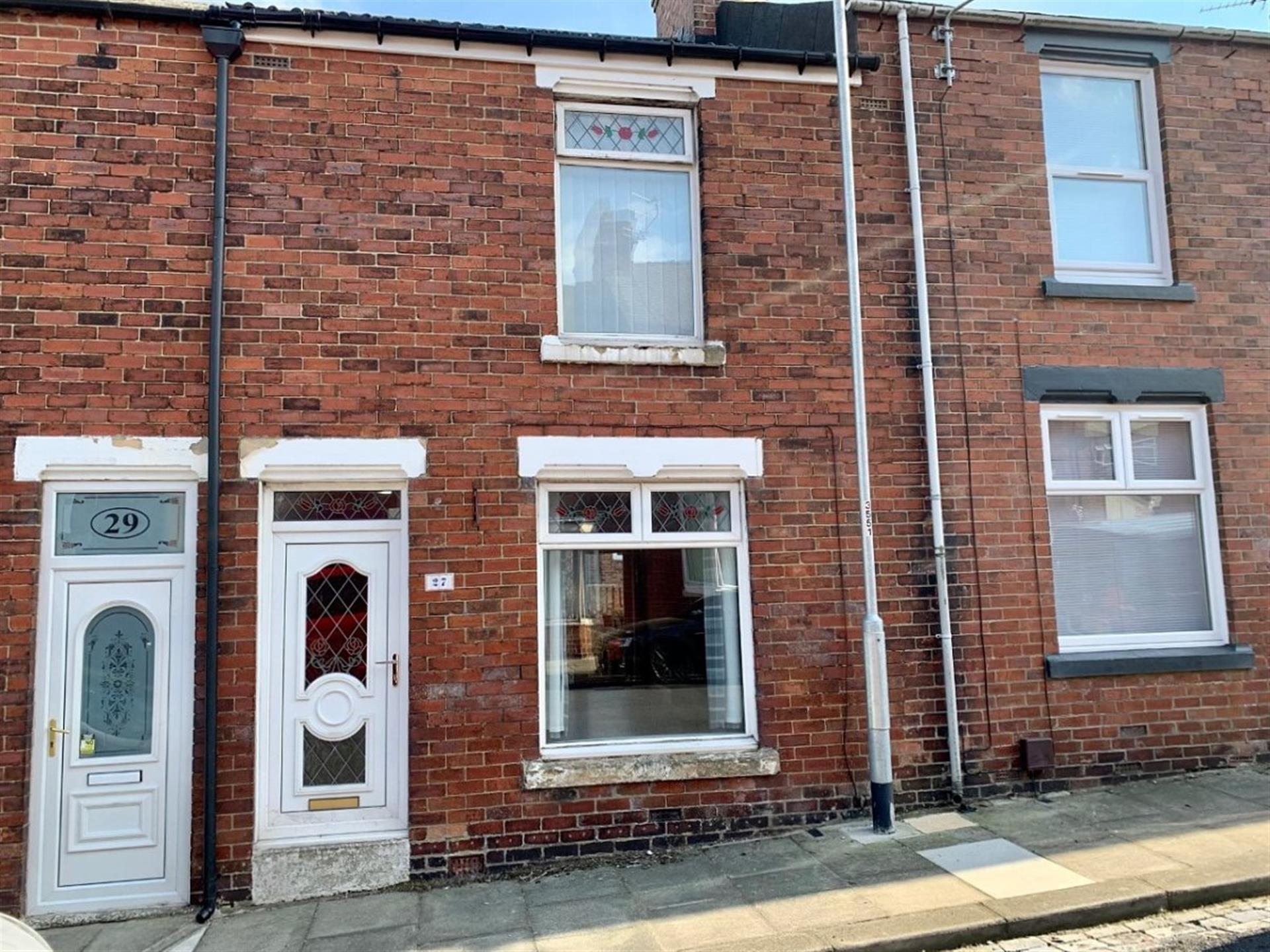 2 bedroom terraced house To Let in Shildon - Main Image.
