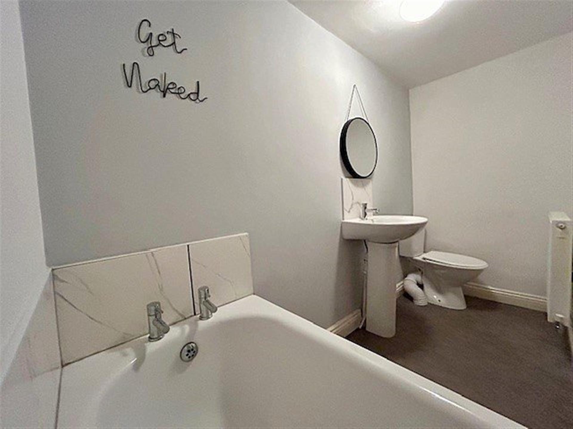 3 bedroom terraced house To Let in Hunwick - photograph 2.