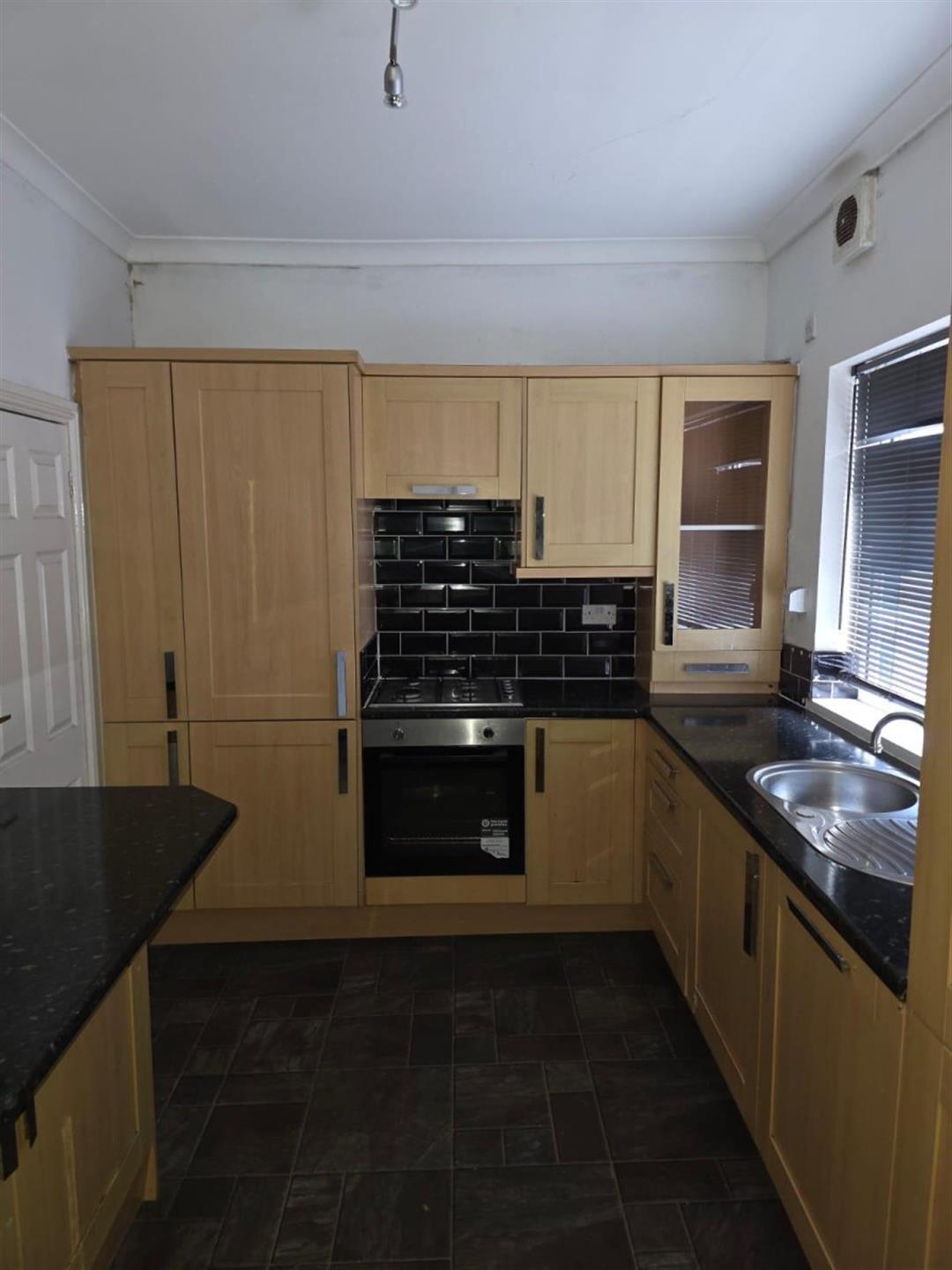 2 bedroom terraced house To Let in Shildon - Property photograph.