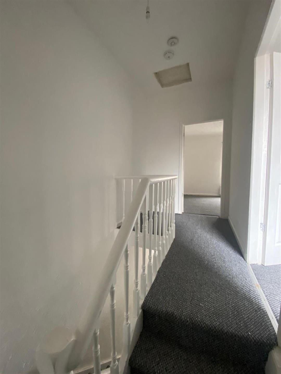 2 bedroom terraced house Let Agreed in Chilton - photograph 4.