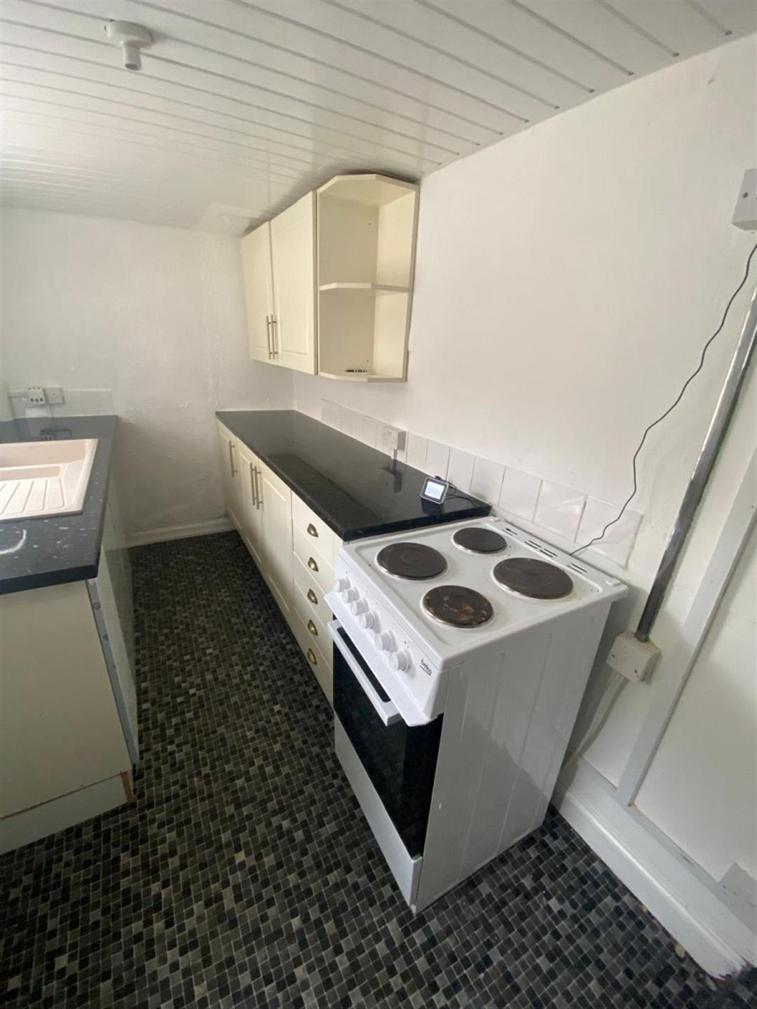 2 bedroom terraced house Let Agreed in Chilton - photograph 5.